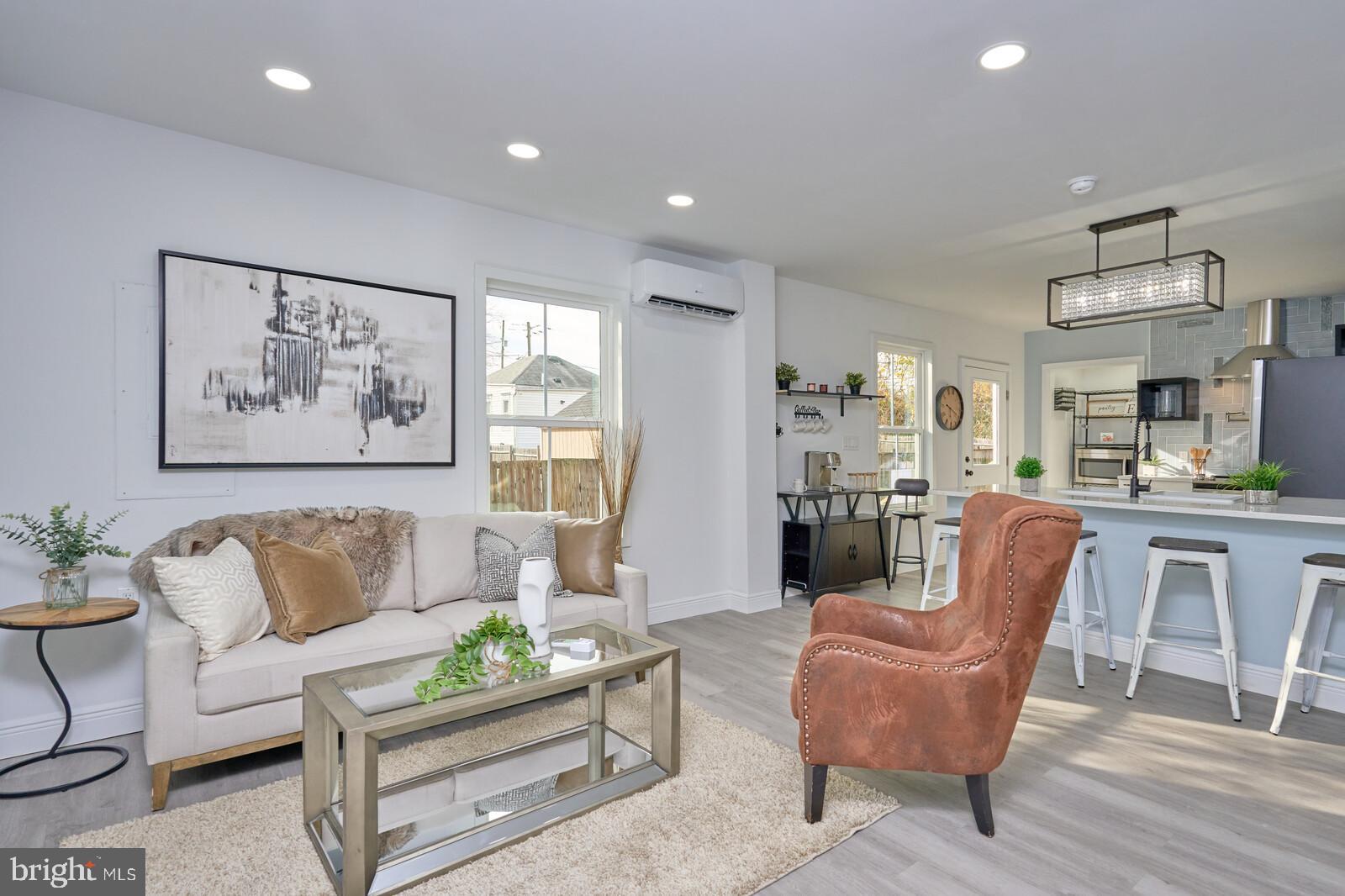 OAKMONT - Residential