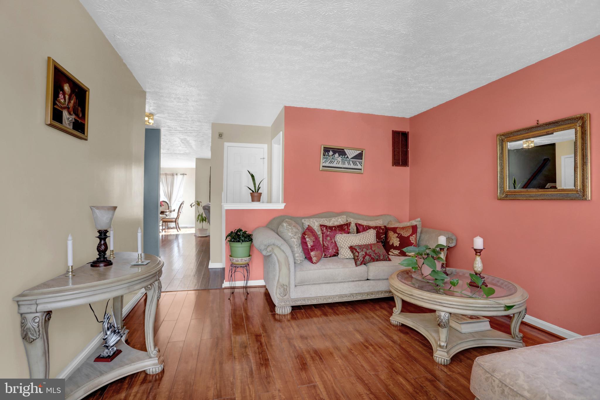 207 HERITAGE THRONE WAY