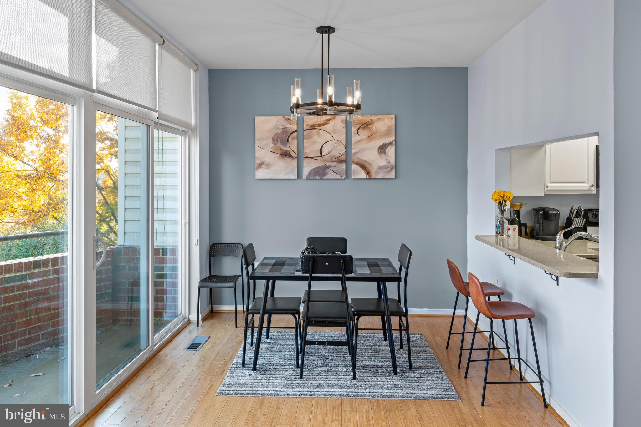 301 S REYNOLDS STREET 202