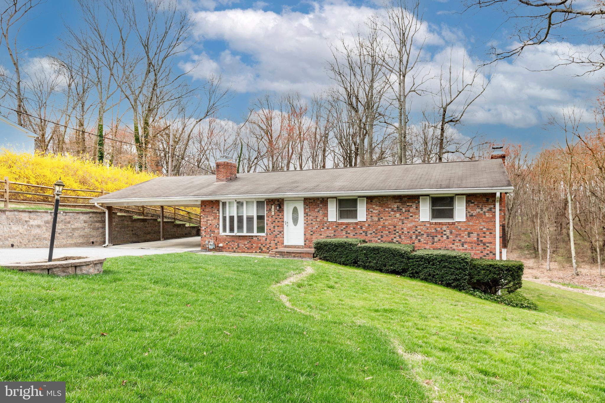 NONE AVAILABLE - Residential Lease