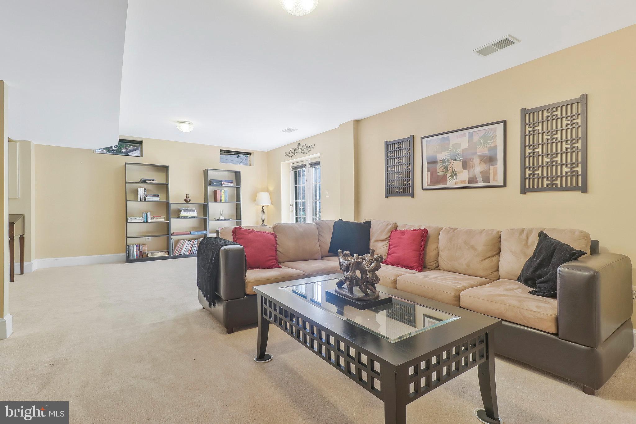 TIMBERLAWN - Residential