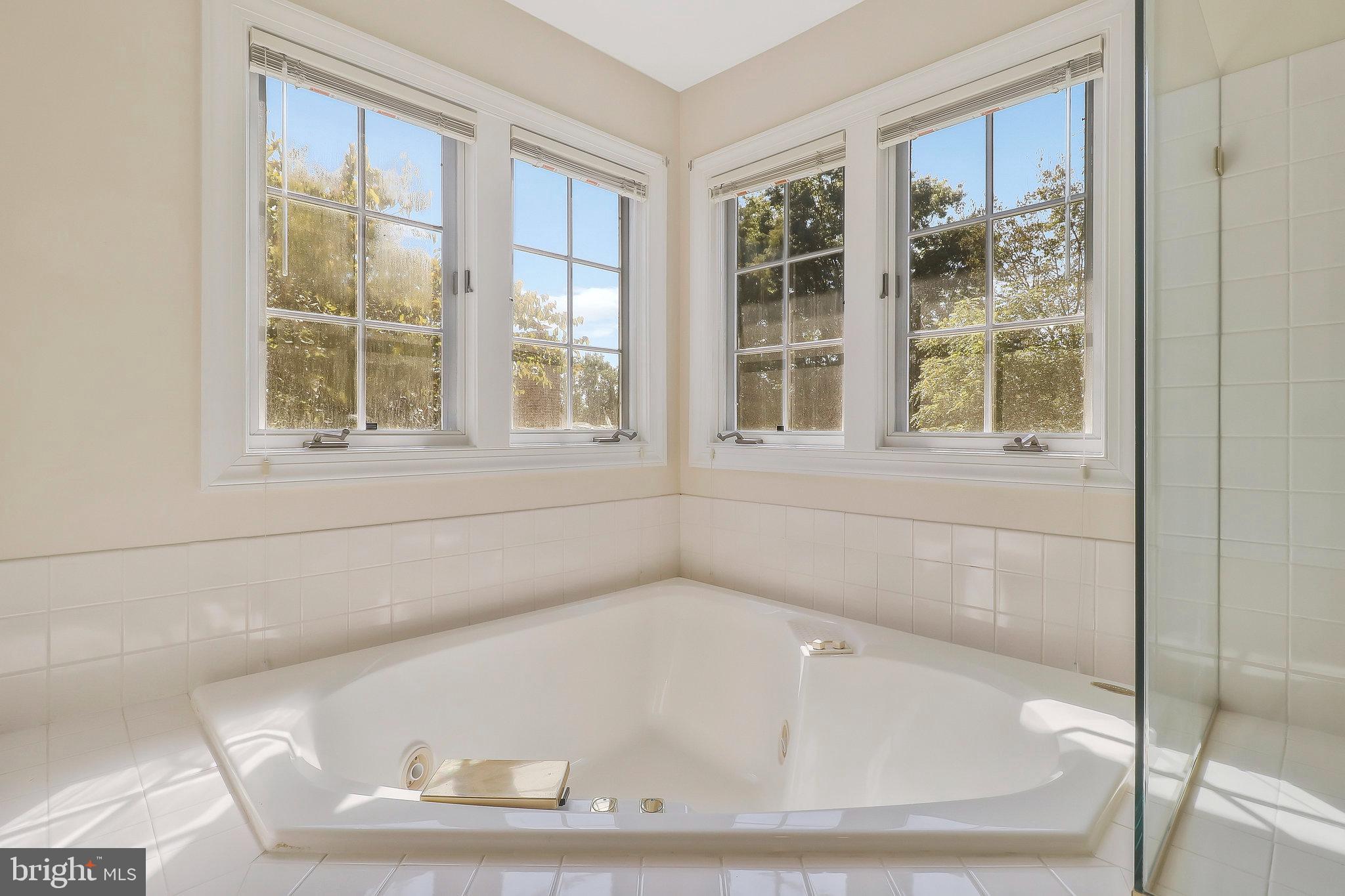 TIMBERLAWN - Residential