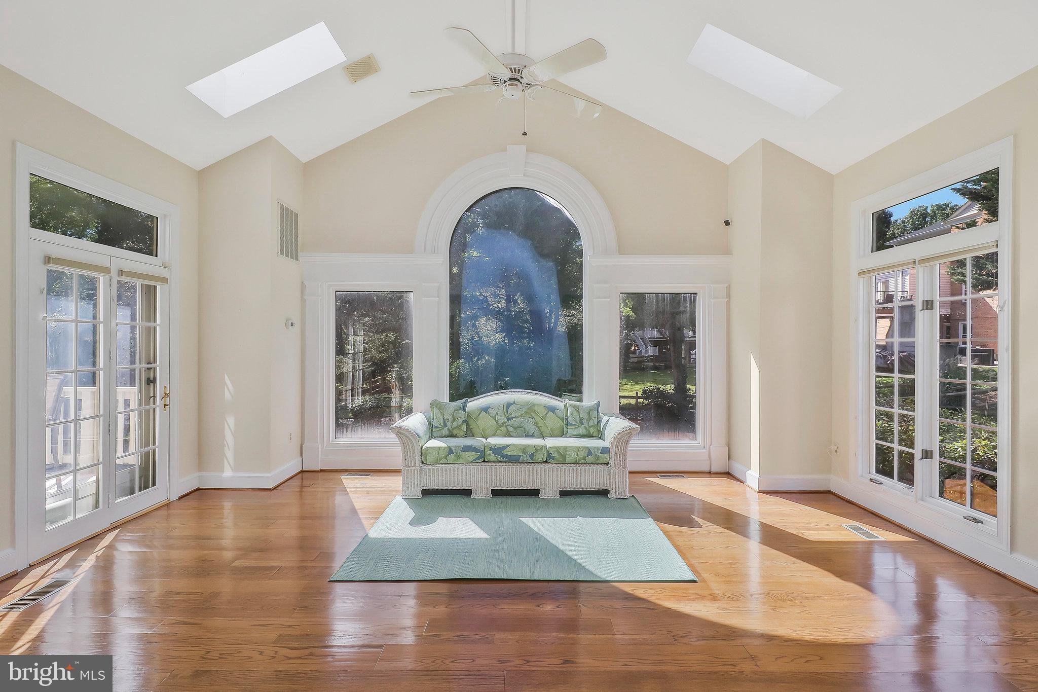 TIMBERLAWN - Residential