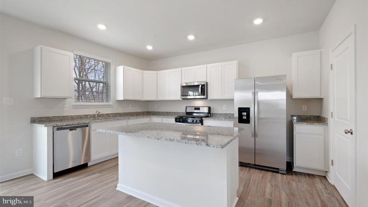 BIRCH MANOR - Residential