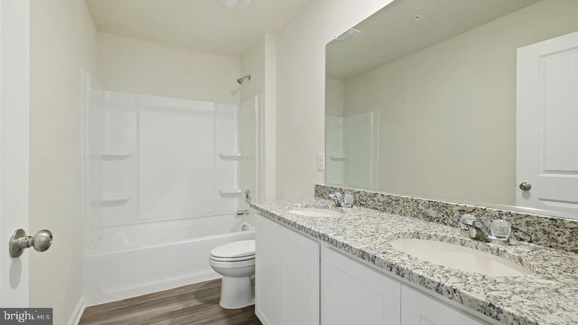 BIRCH MANOR - Residential