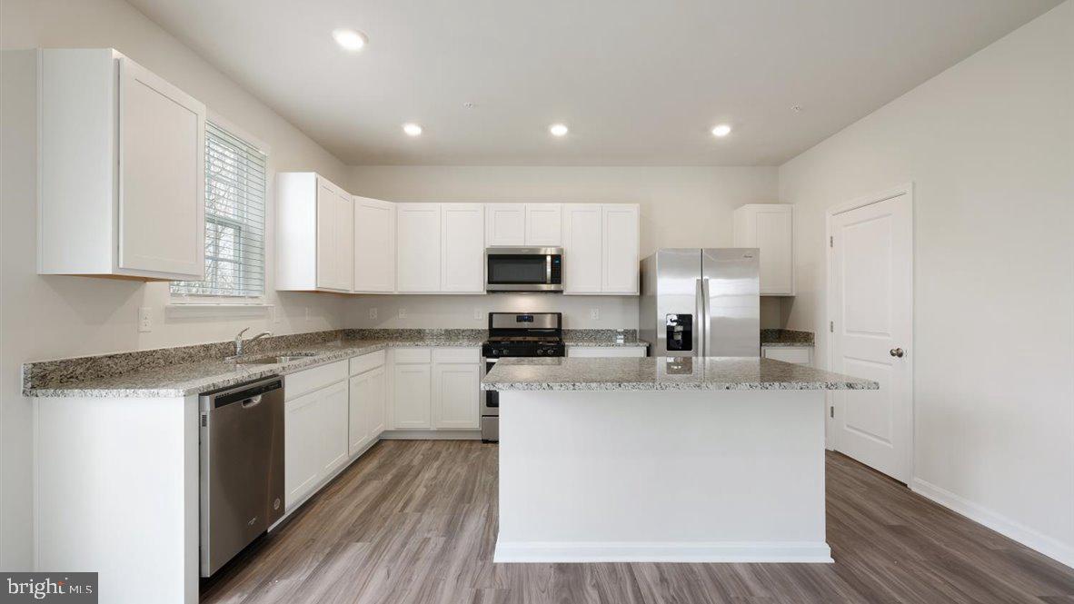 BIRCH MANOR - Residential