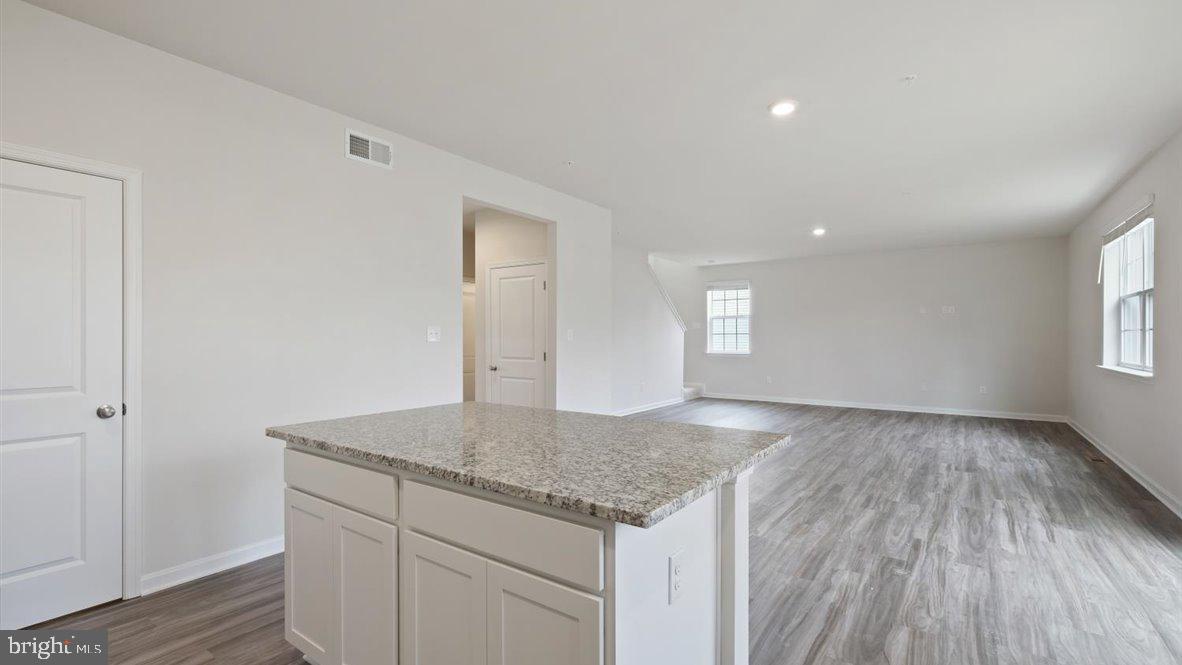 BIRCH MANOR - Residential