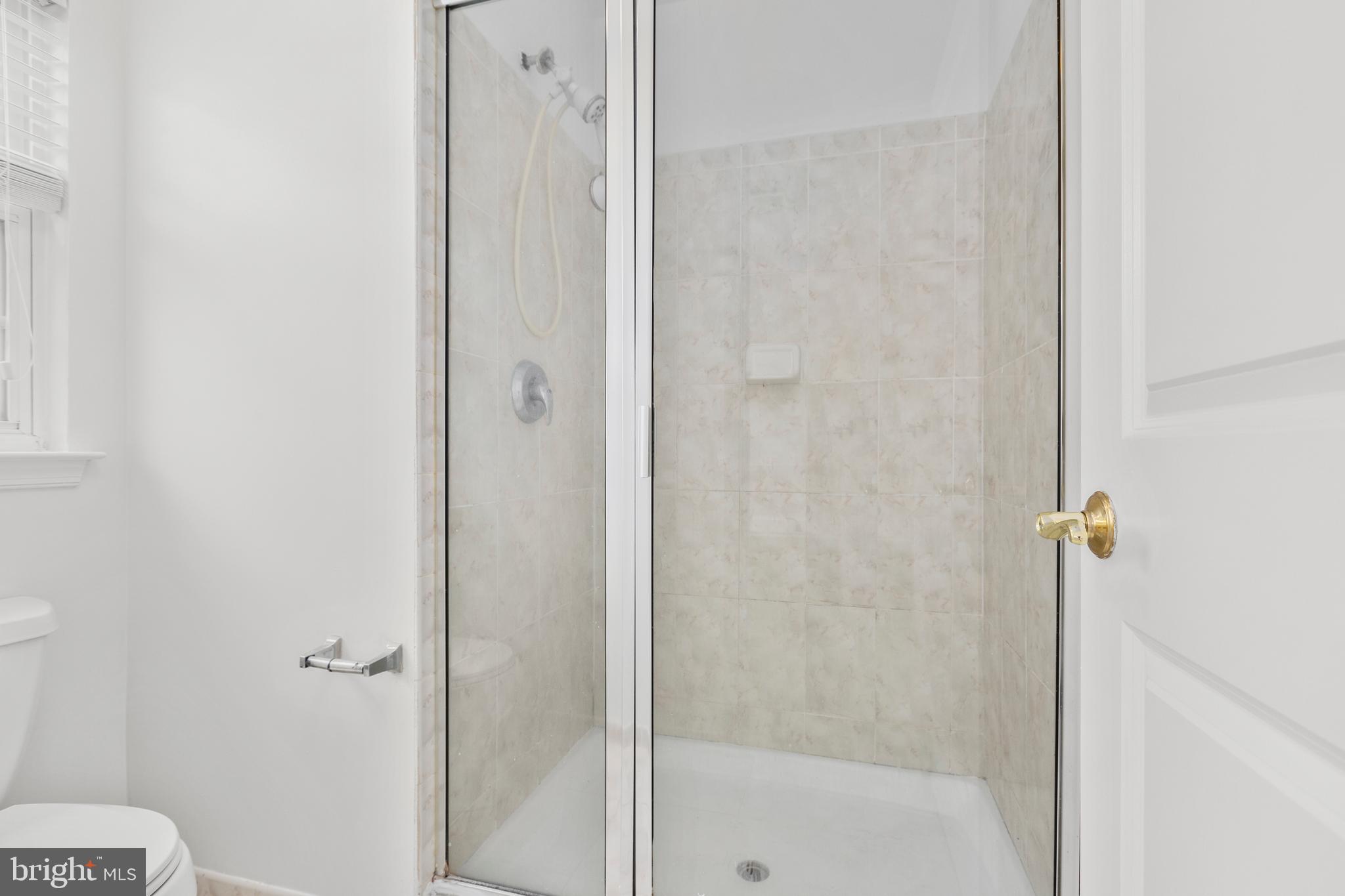 WAYSIDE VILLAGE - Residential Lease