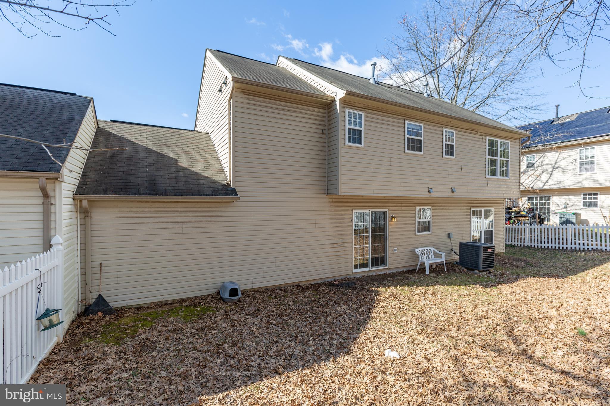 WAYSIDE VILLAGE - Residential Lease