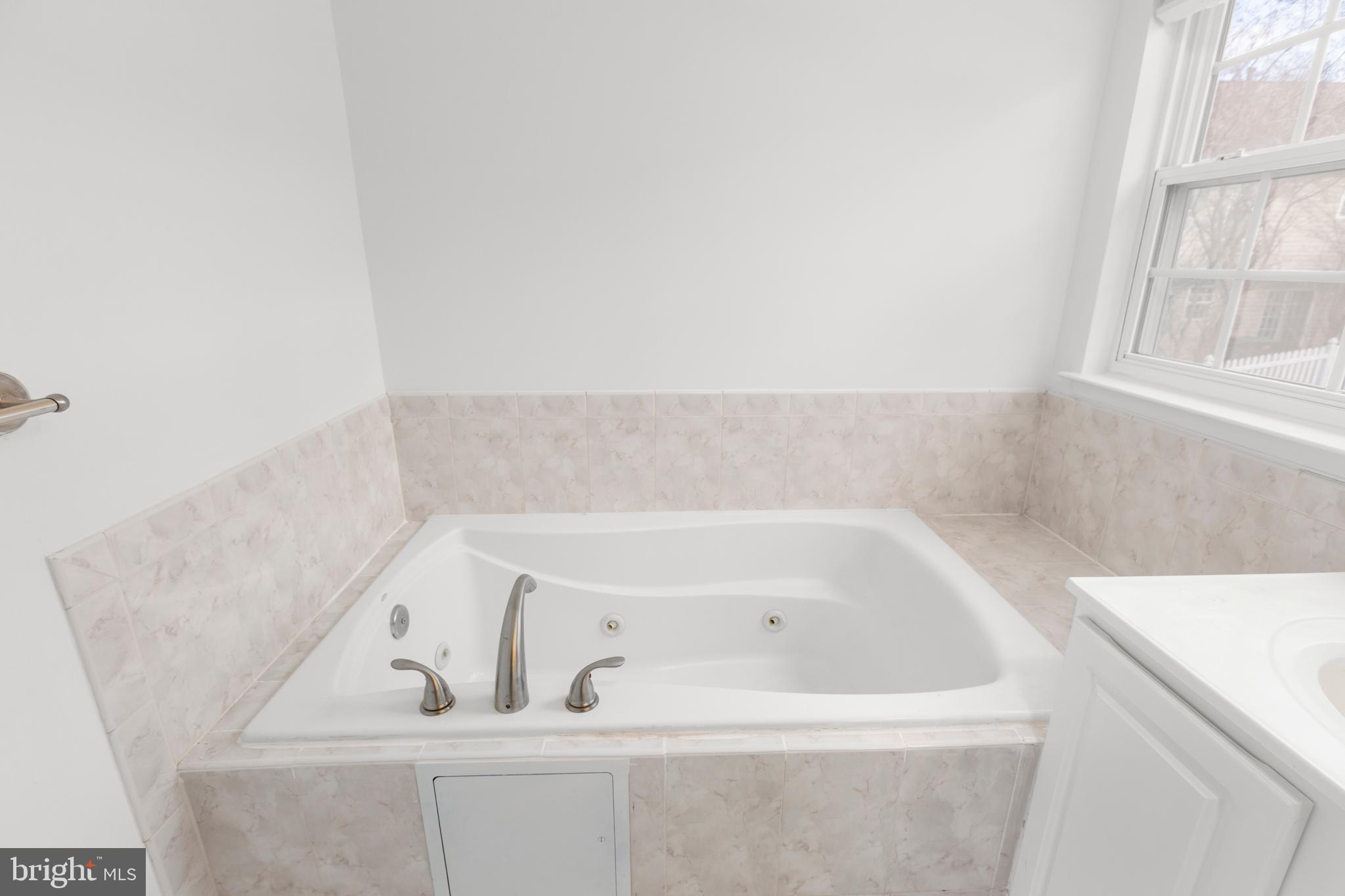 WAYSIDE VILLAGE - Residential Lease