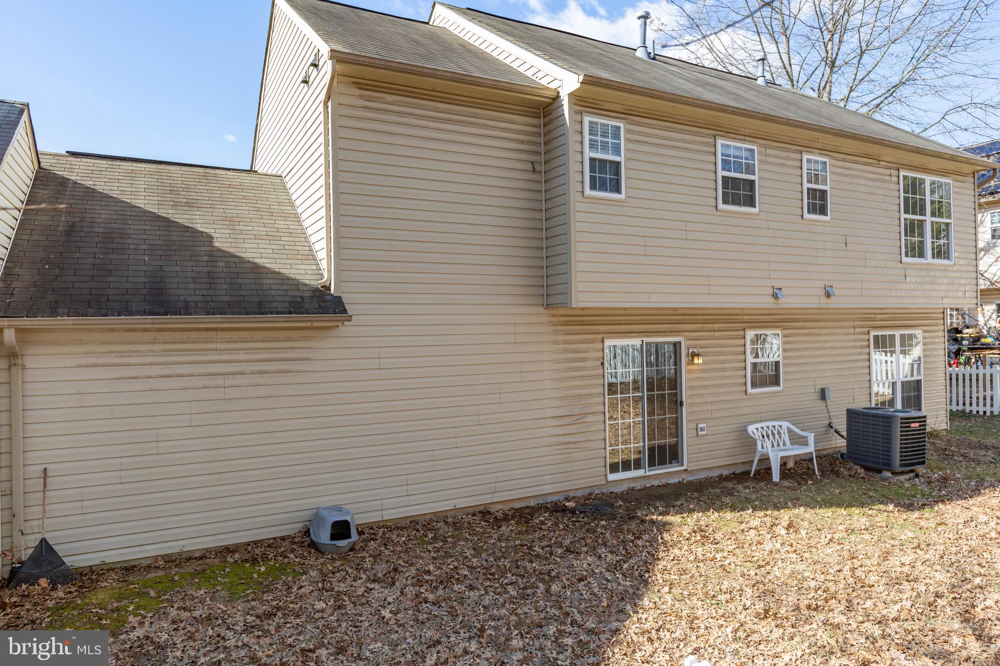 WAYSIDE VILLAGE - Residential Lease