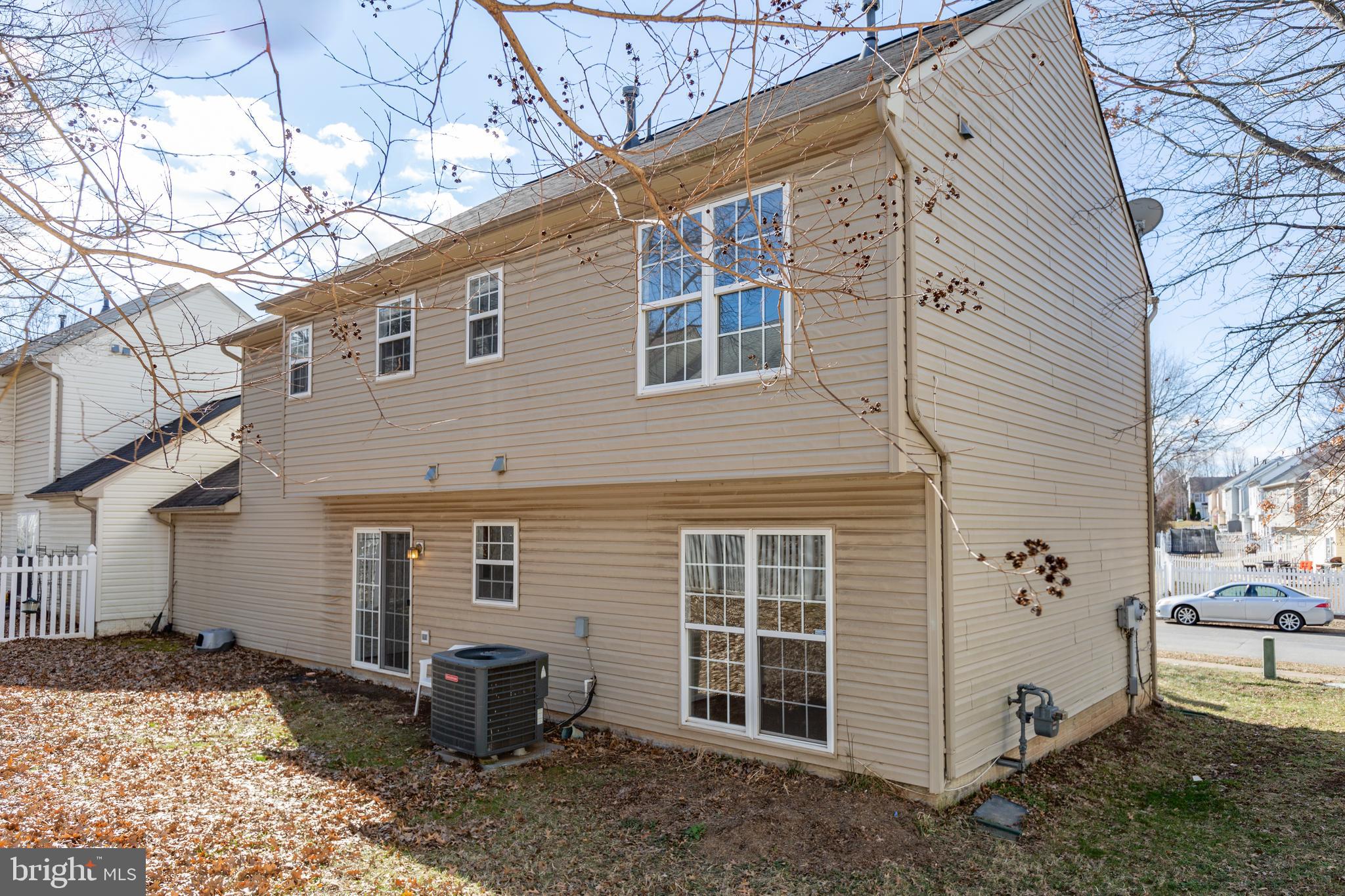 WAYSIDE VILLAGE - Residential Lease