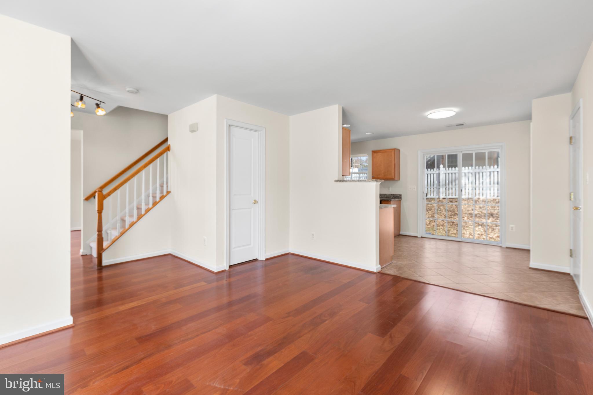 WAYSIDE VILLAGE - Residential Lease