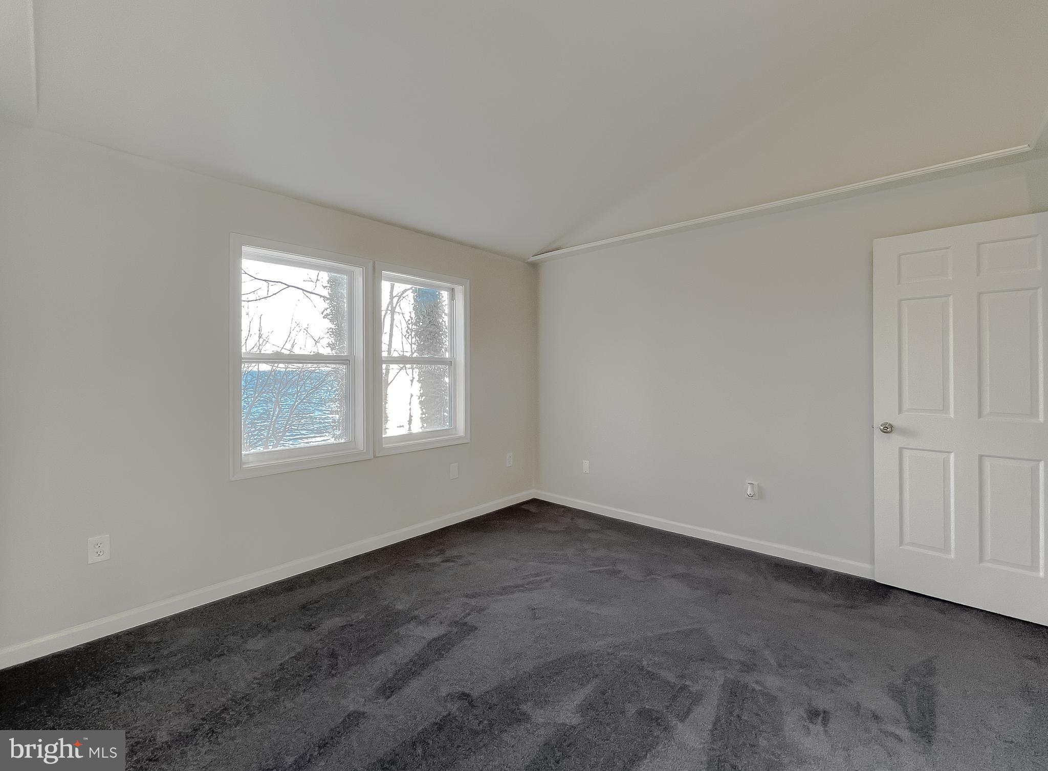 KENWOOD BEACH - Residential Lease