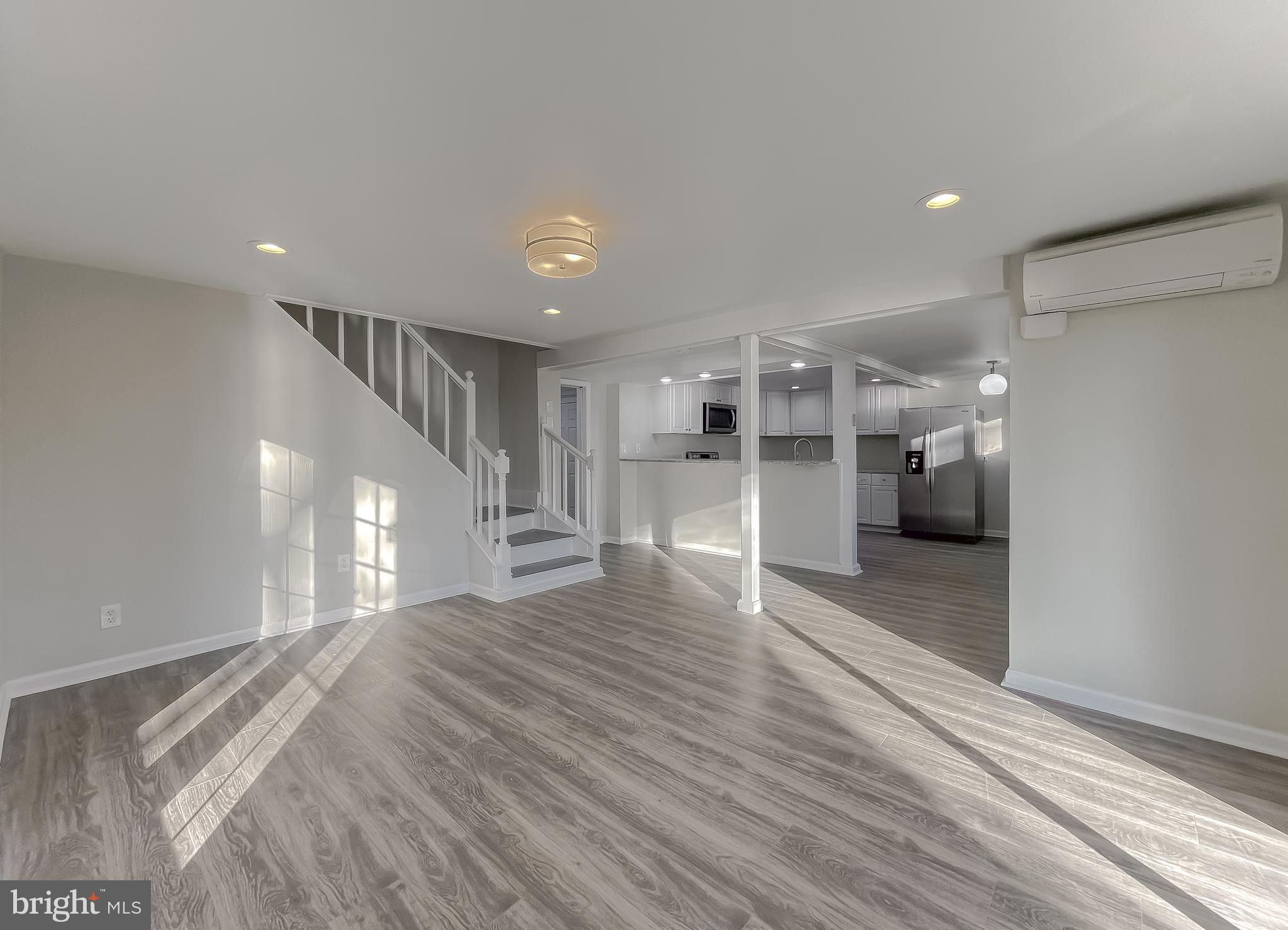 KENWOOD BEACH - Residential Lease