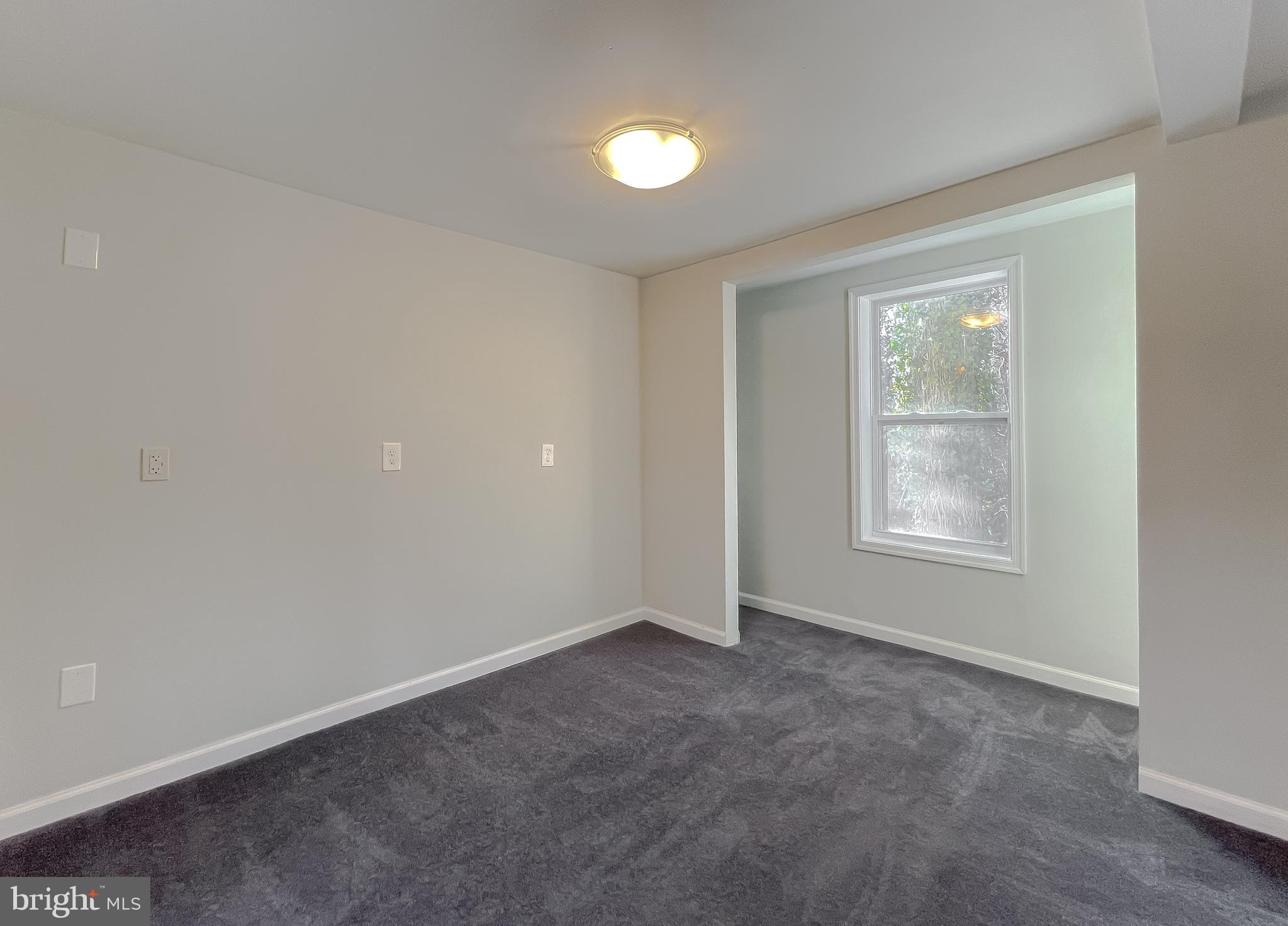 KENWOOD BEACH - Residential Lease