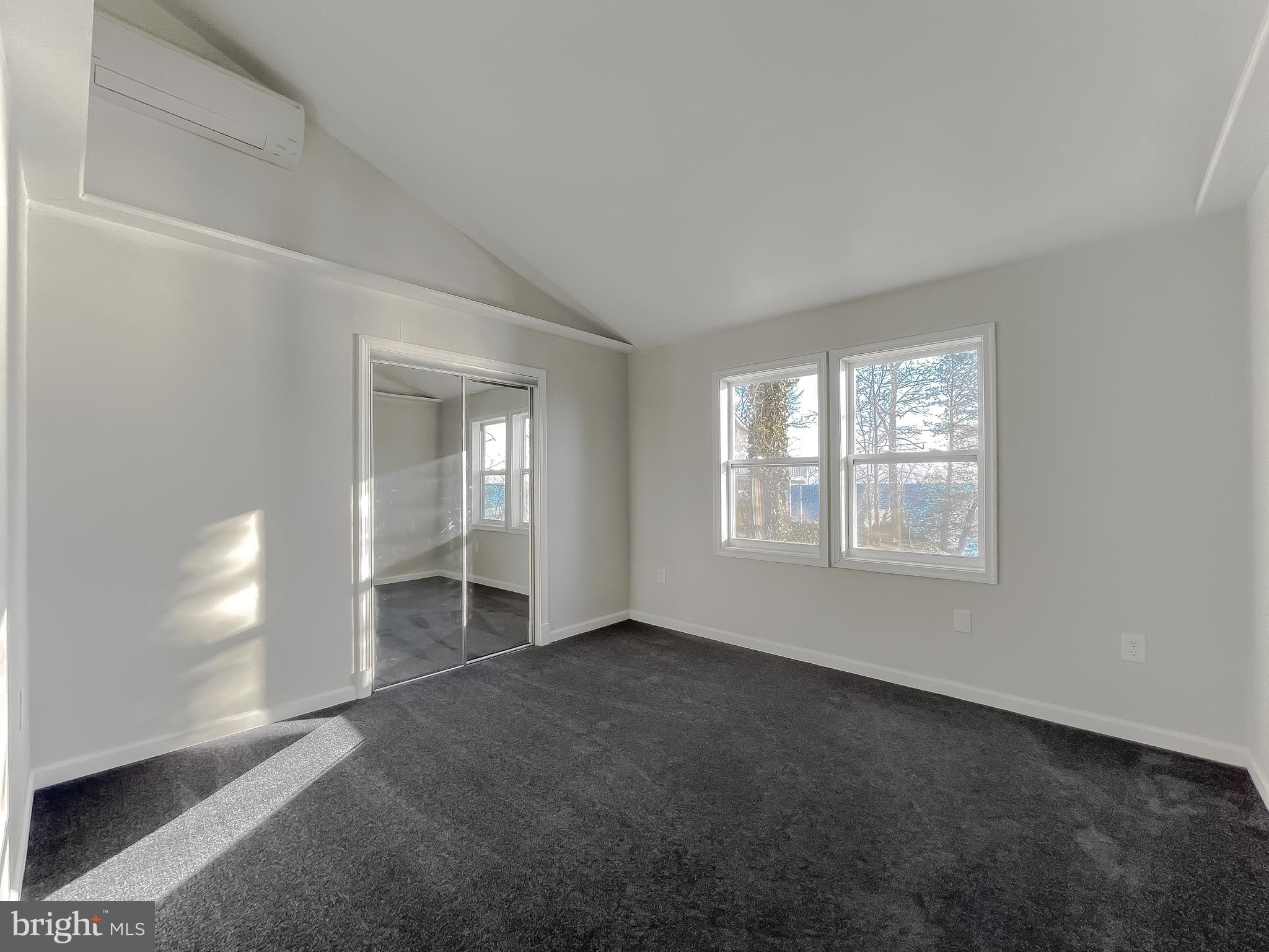 KENWOOD BEACH - Residential Lease