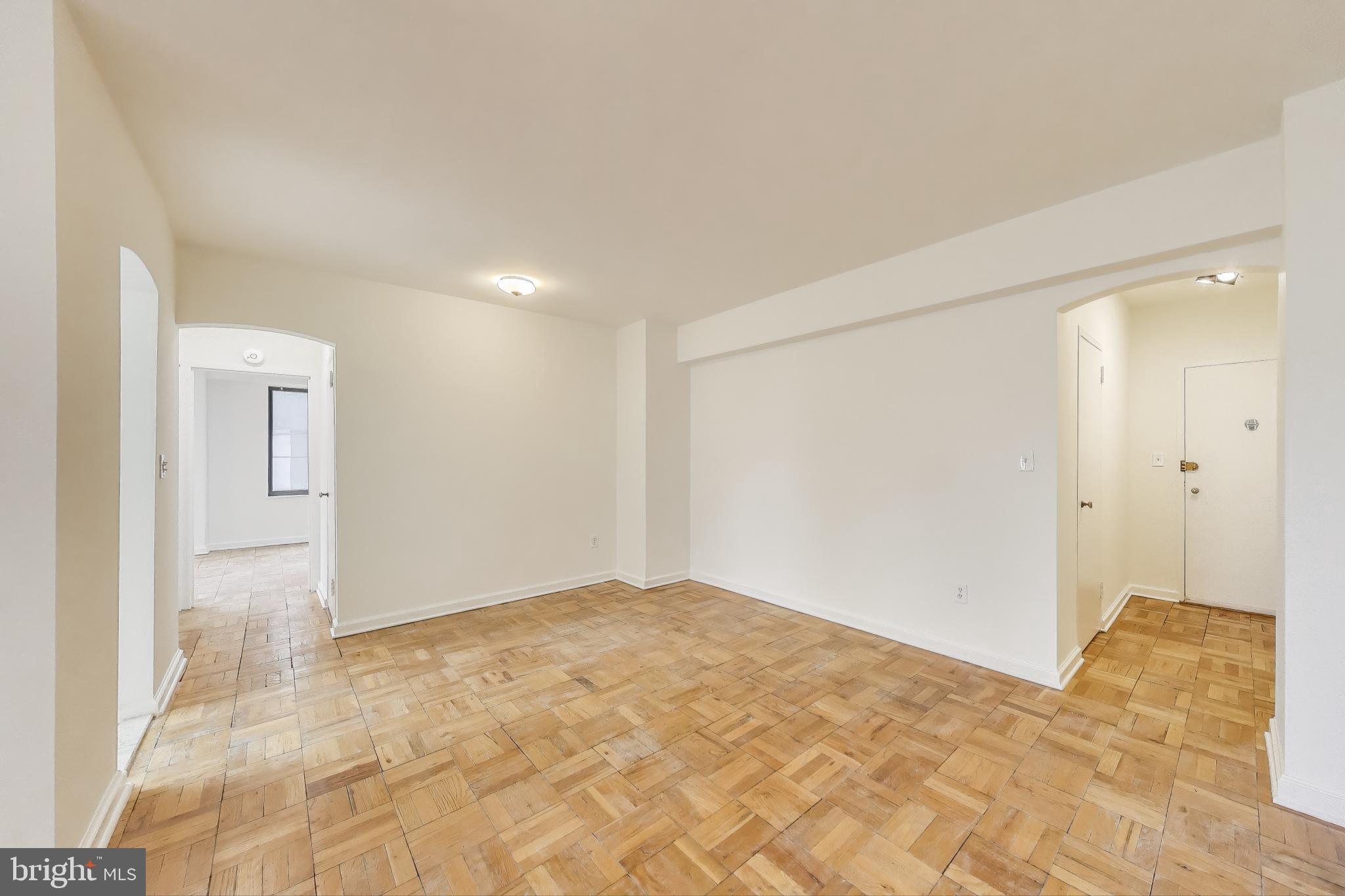 1 SCOTT CIRCLE NW 121