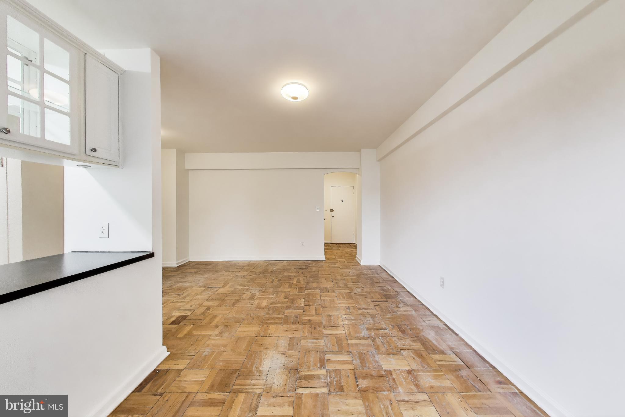 1 SCOTT CIRCLE NW 121