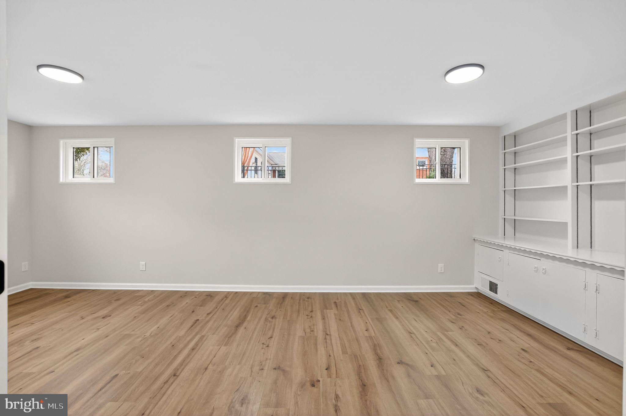 FAIRCHESTER - Residential