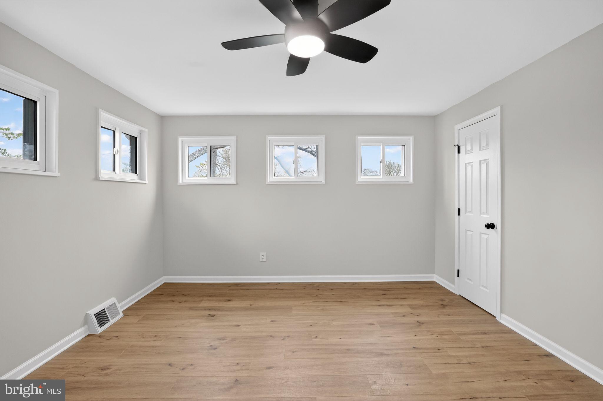 FAIRCHESTER - Residential