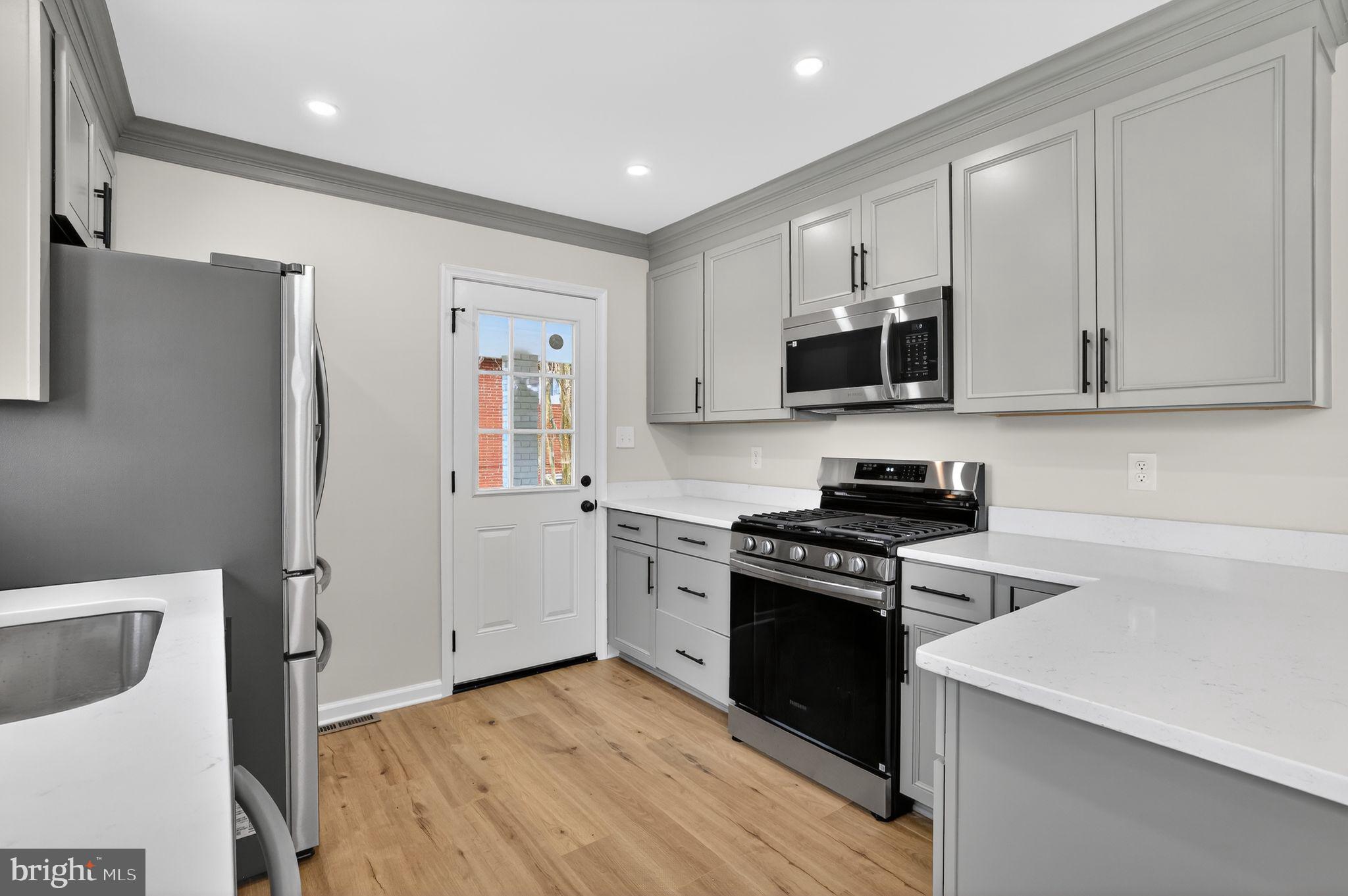 FAIRCHESTER - Residential