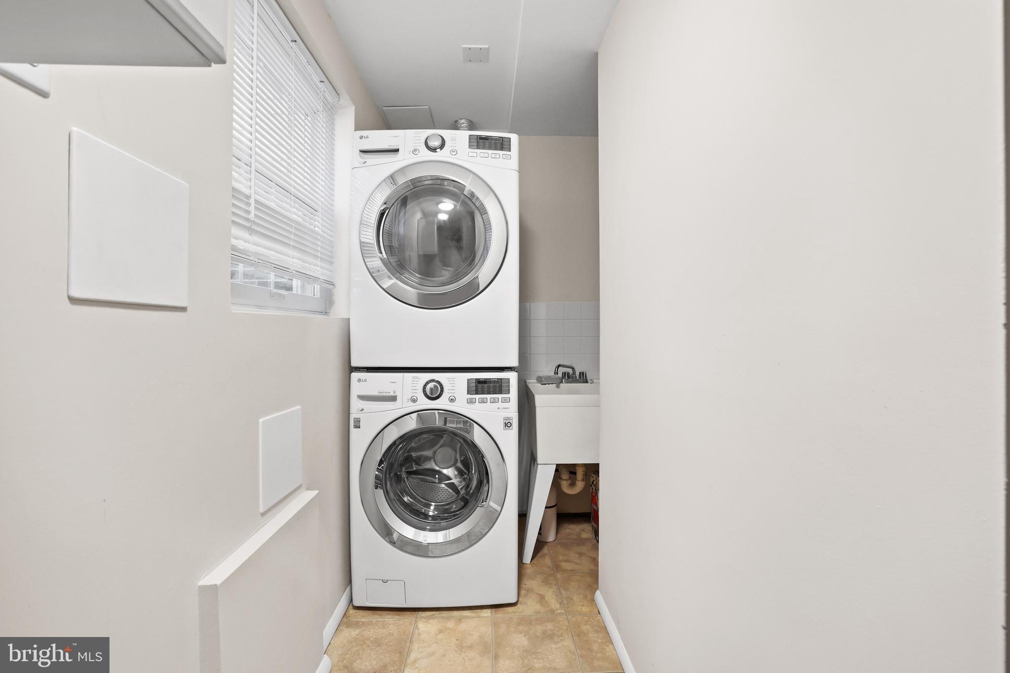 LAKEFORD - Residential Lease