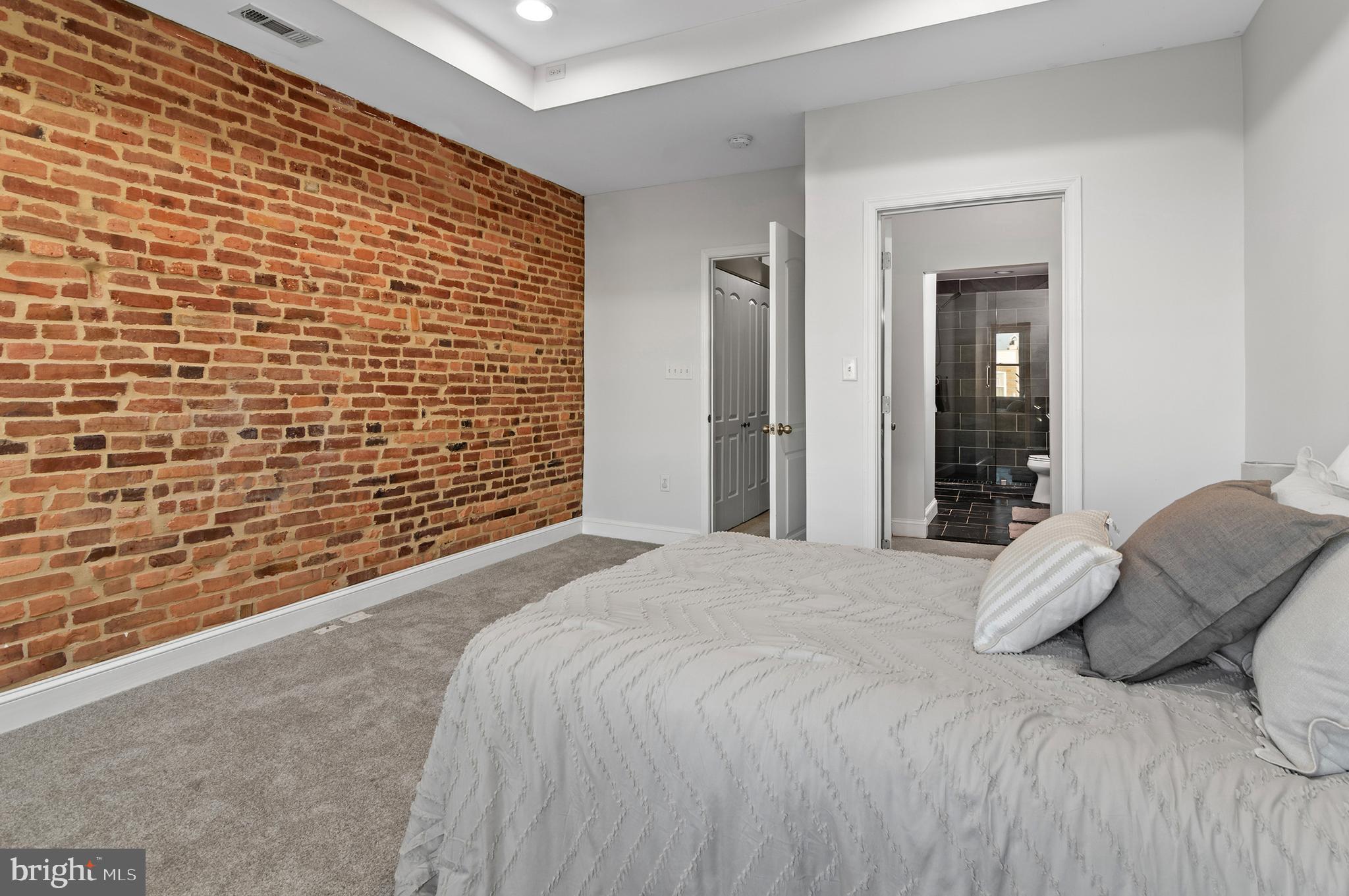 BREWERS HILL - Residential