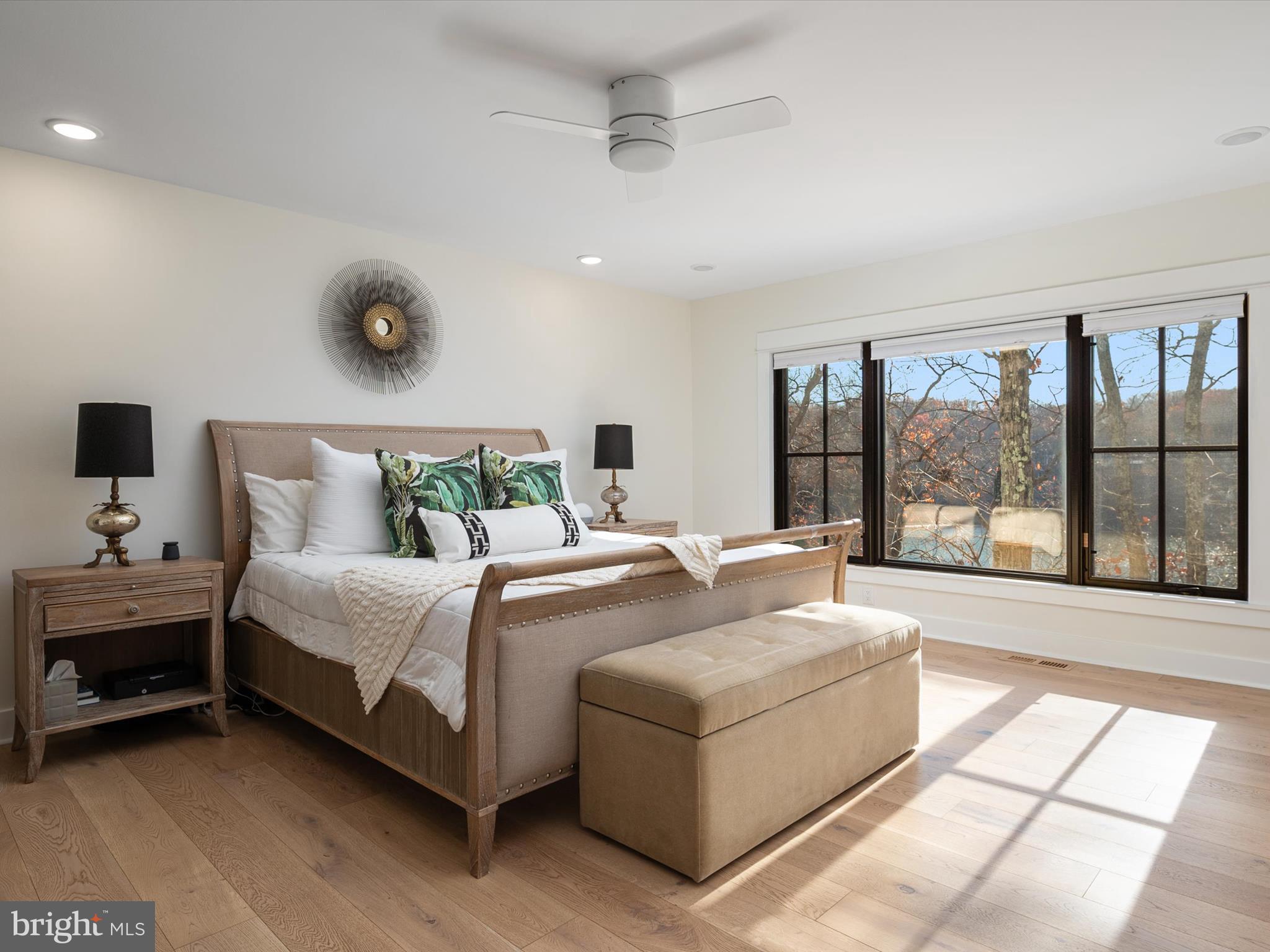 DOWNS ON THE SEVERN - Residential