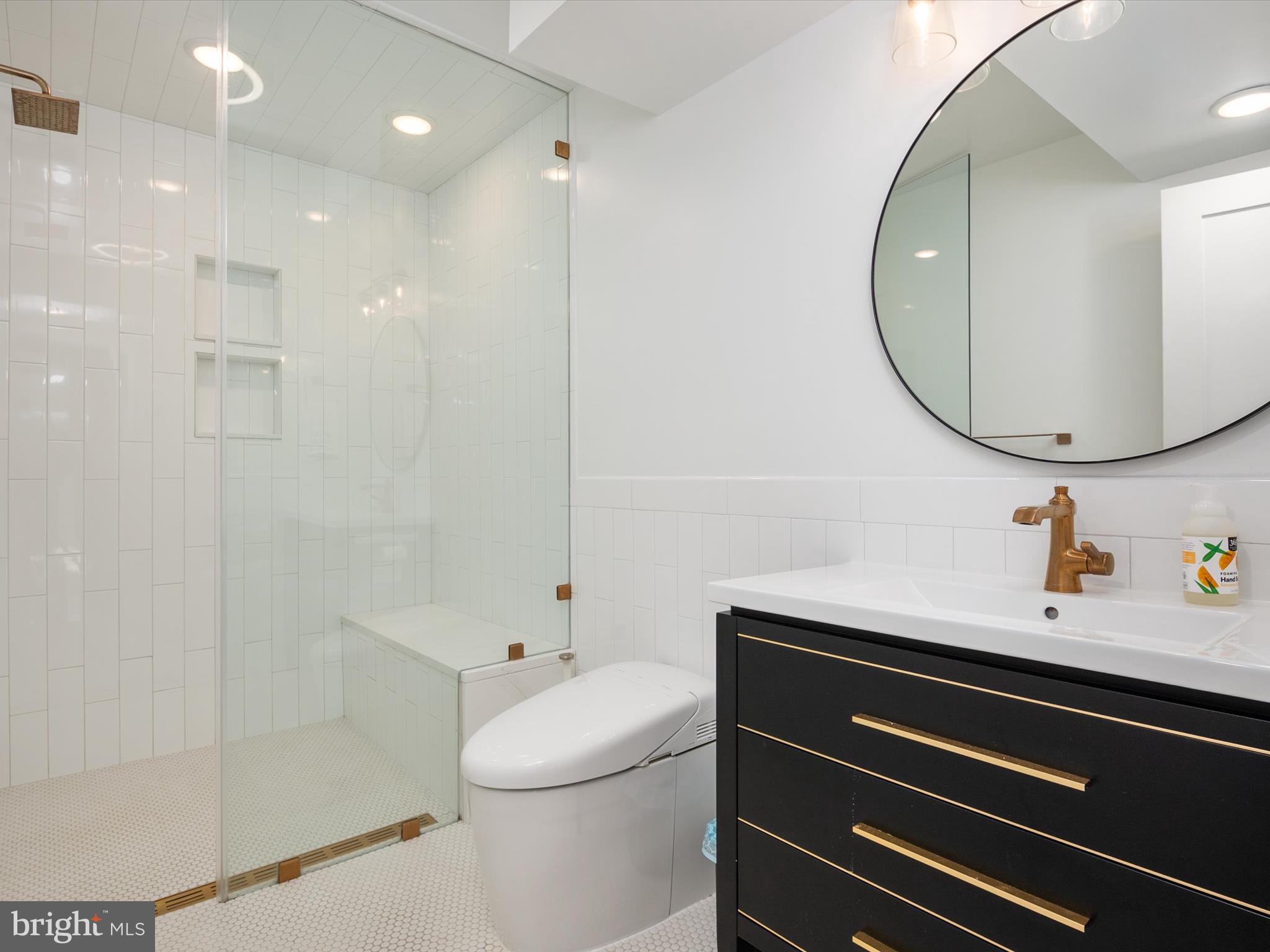 DOWNS ON THE SEVERN - Residential