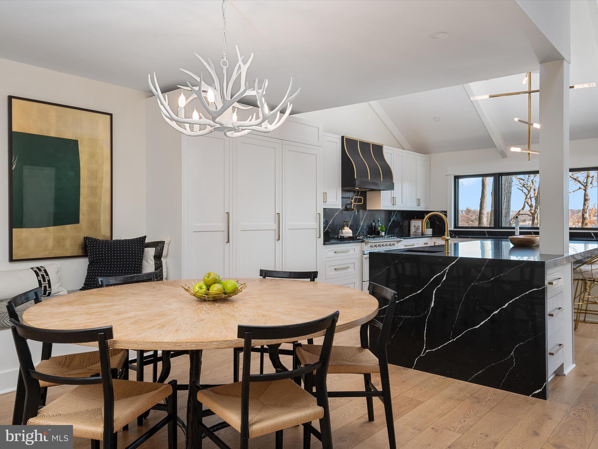 DOWNS ON THE SEVERN - Residential