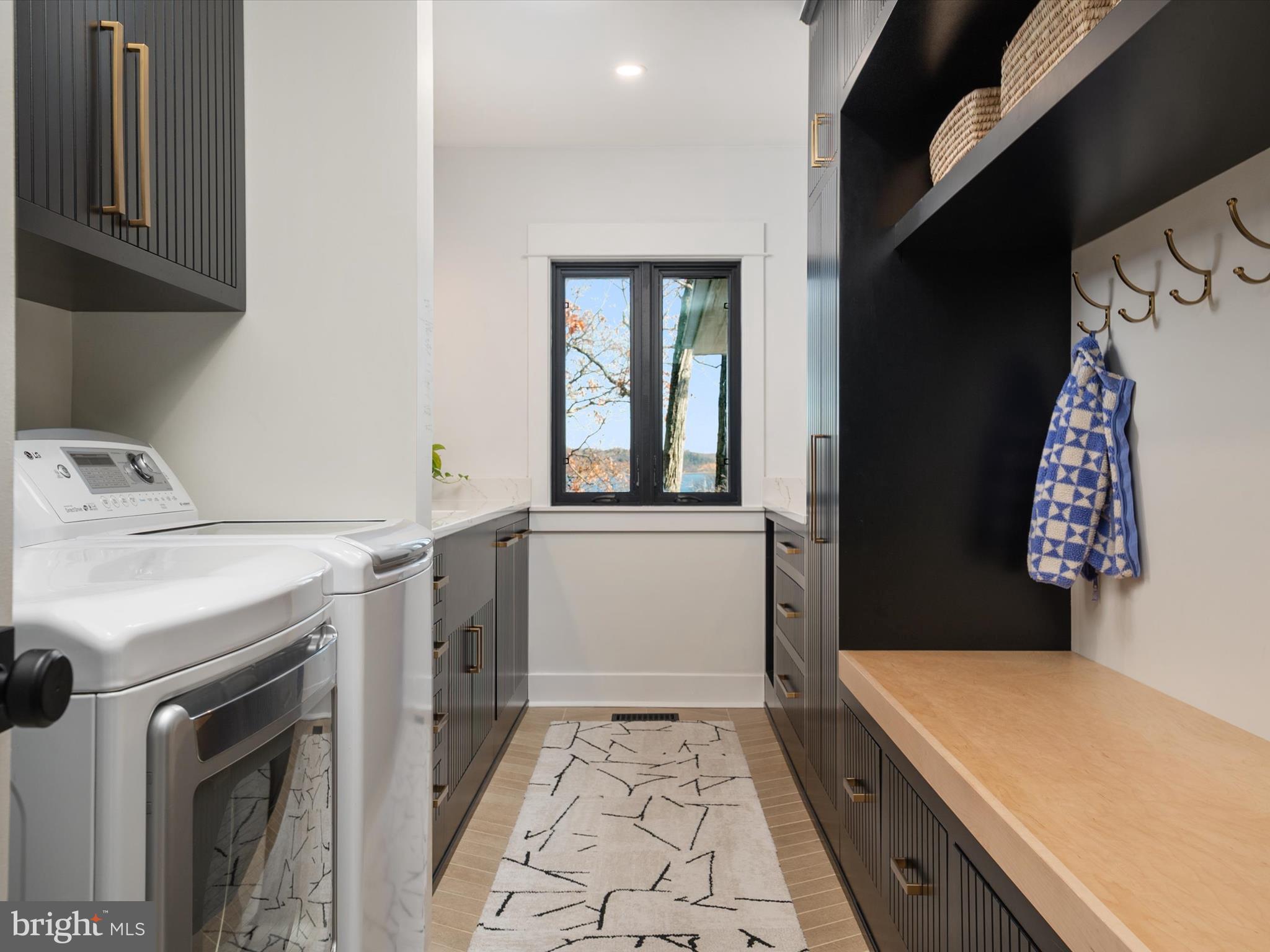 DOWNS ON THE SEVERN - Residential