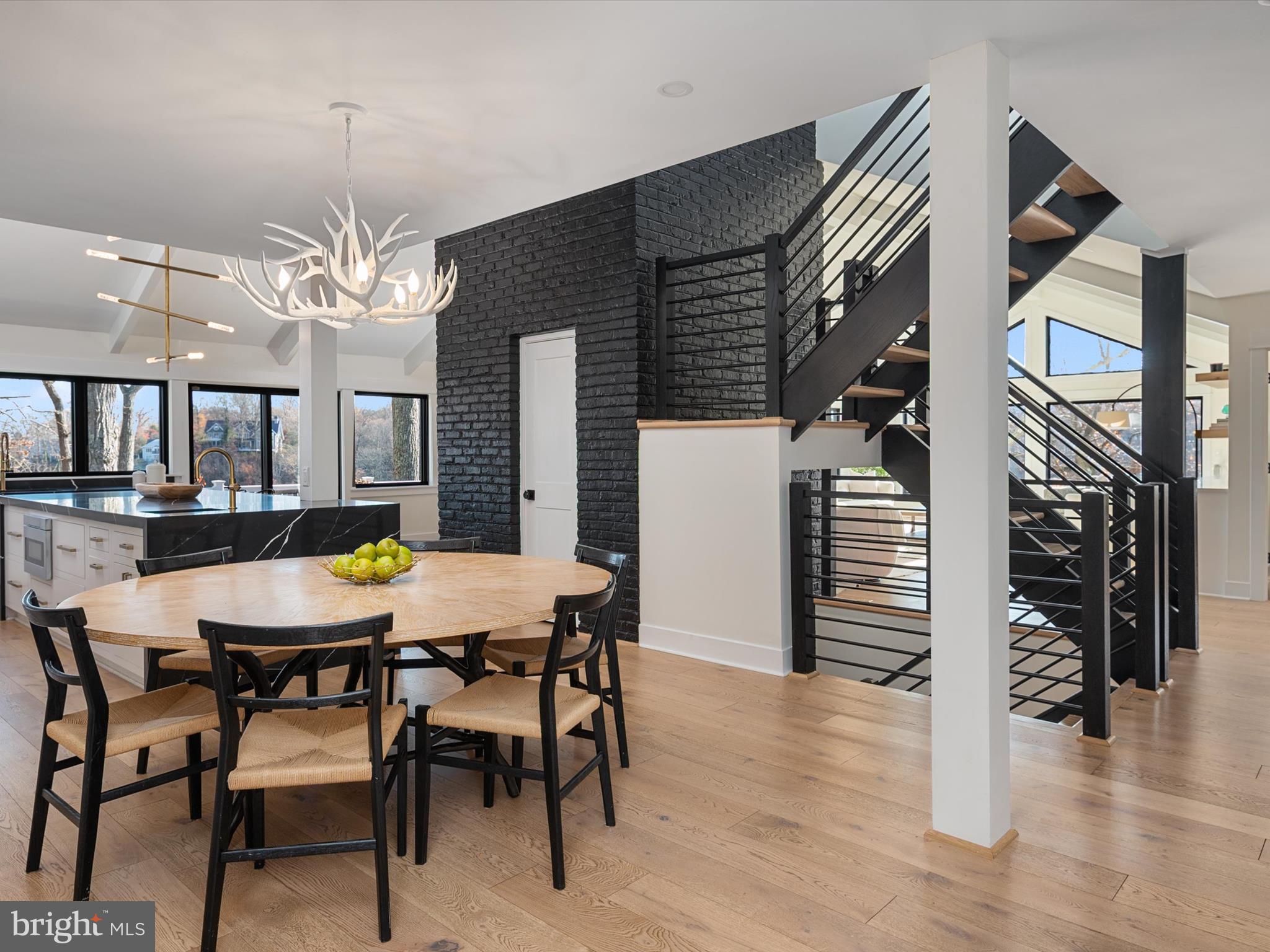 DOWNS ON THE SEVERN - Residential