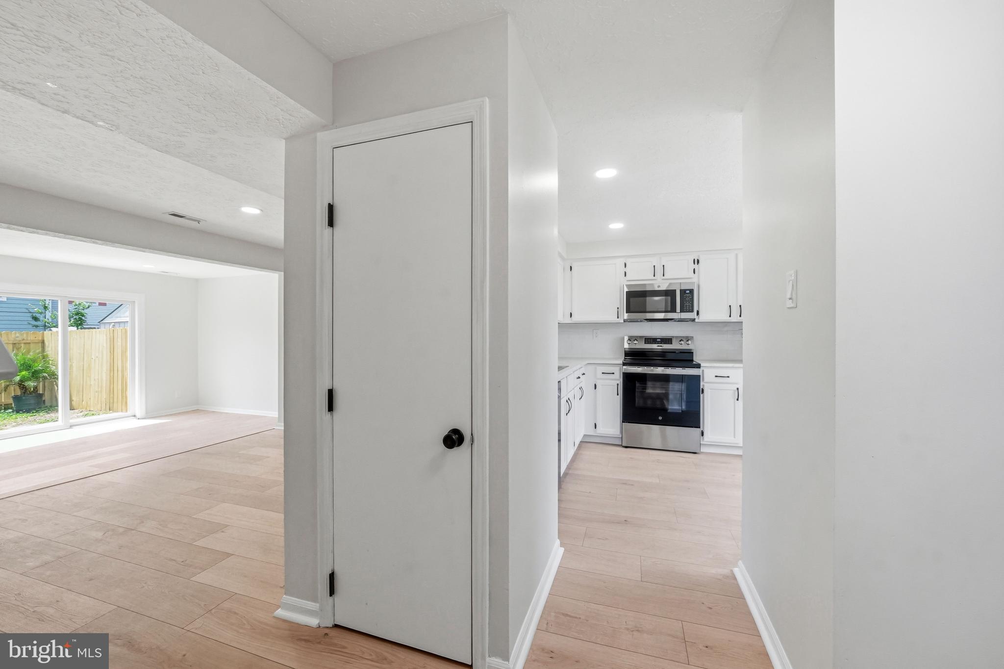 173 VILLA KNOLL COURT