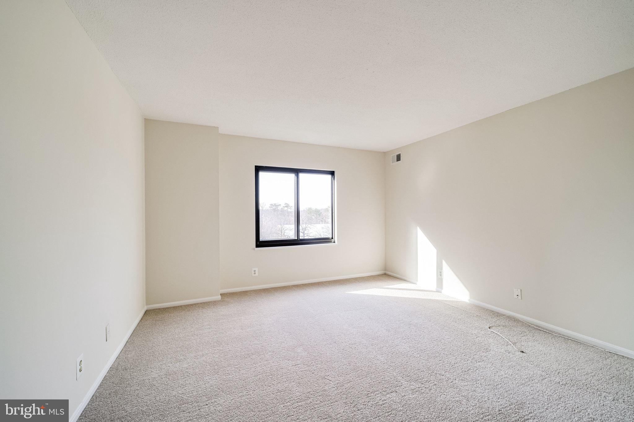 WATERGATE AT LANDMARK - Residential