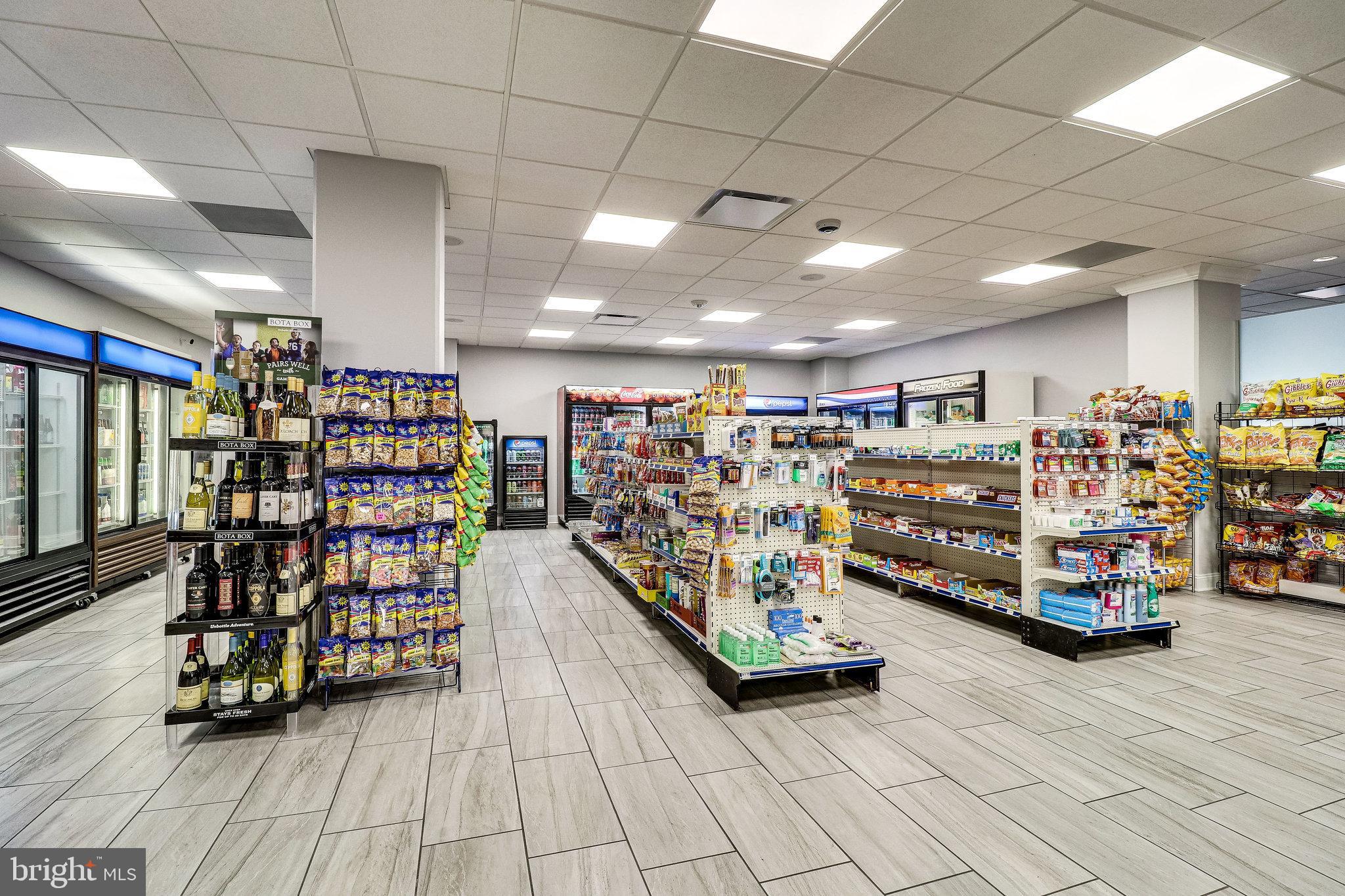 WATERGATE AT LANDMARK - Residential