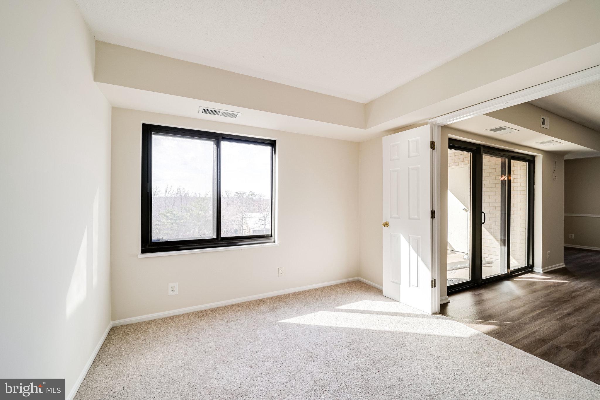 WATERGATE AT LANDMARK - Residential