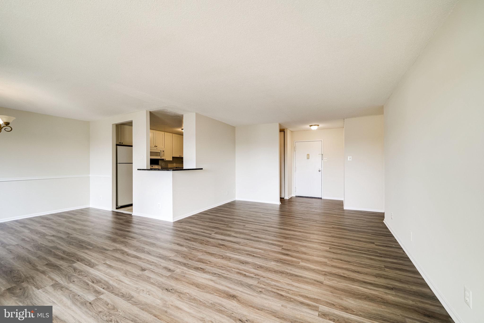 WATERGATE AT LANDMARK - Residential