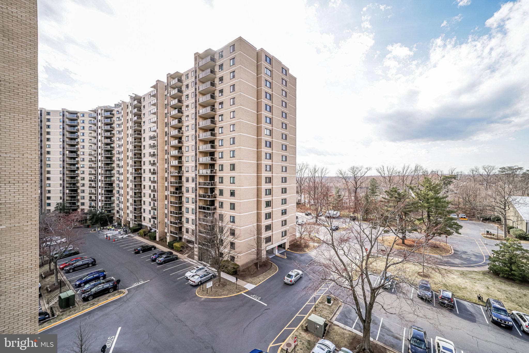 WATERGATE AT LANDMARK - Residential