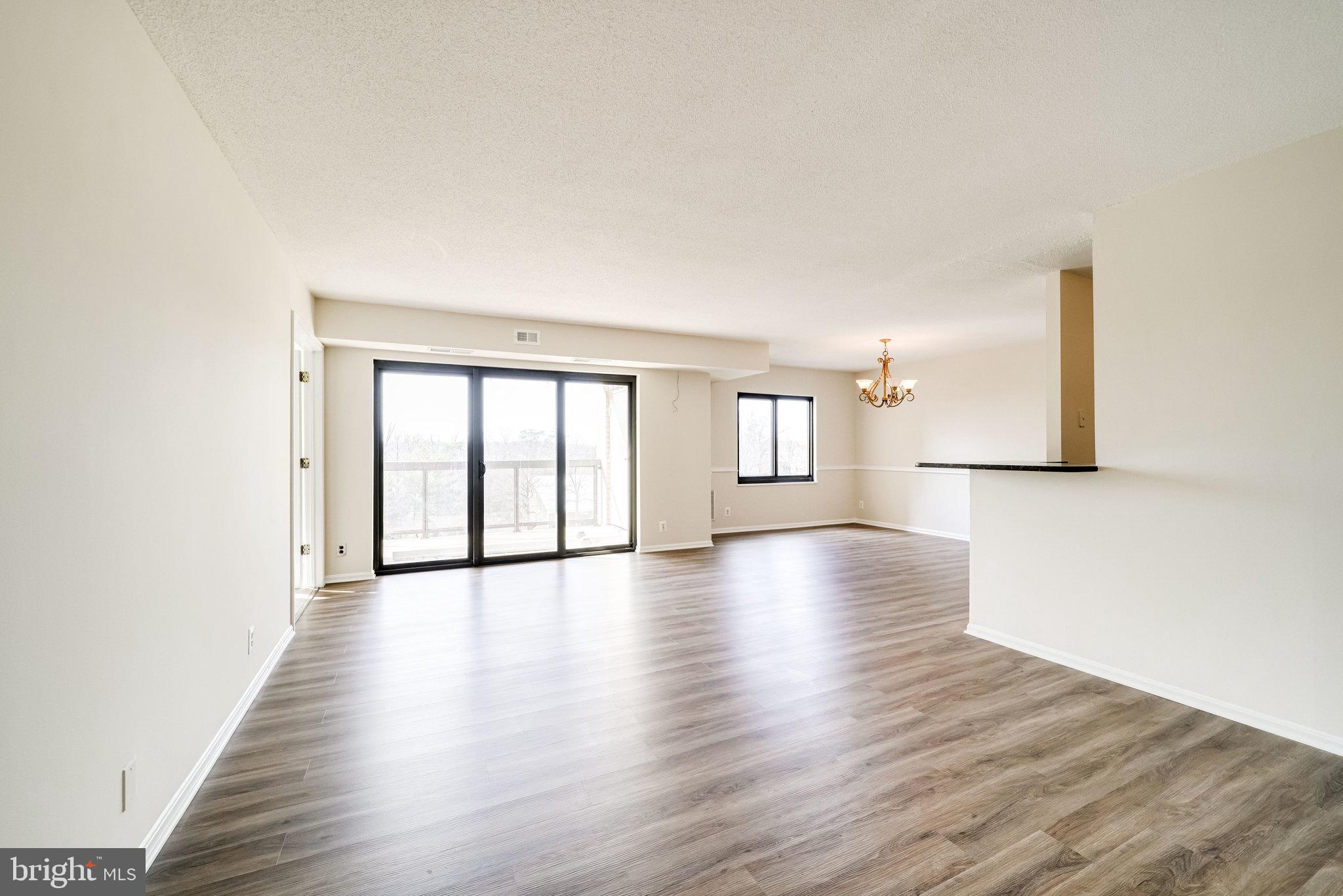 WATERGATE AT LANDMARK - Residential