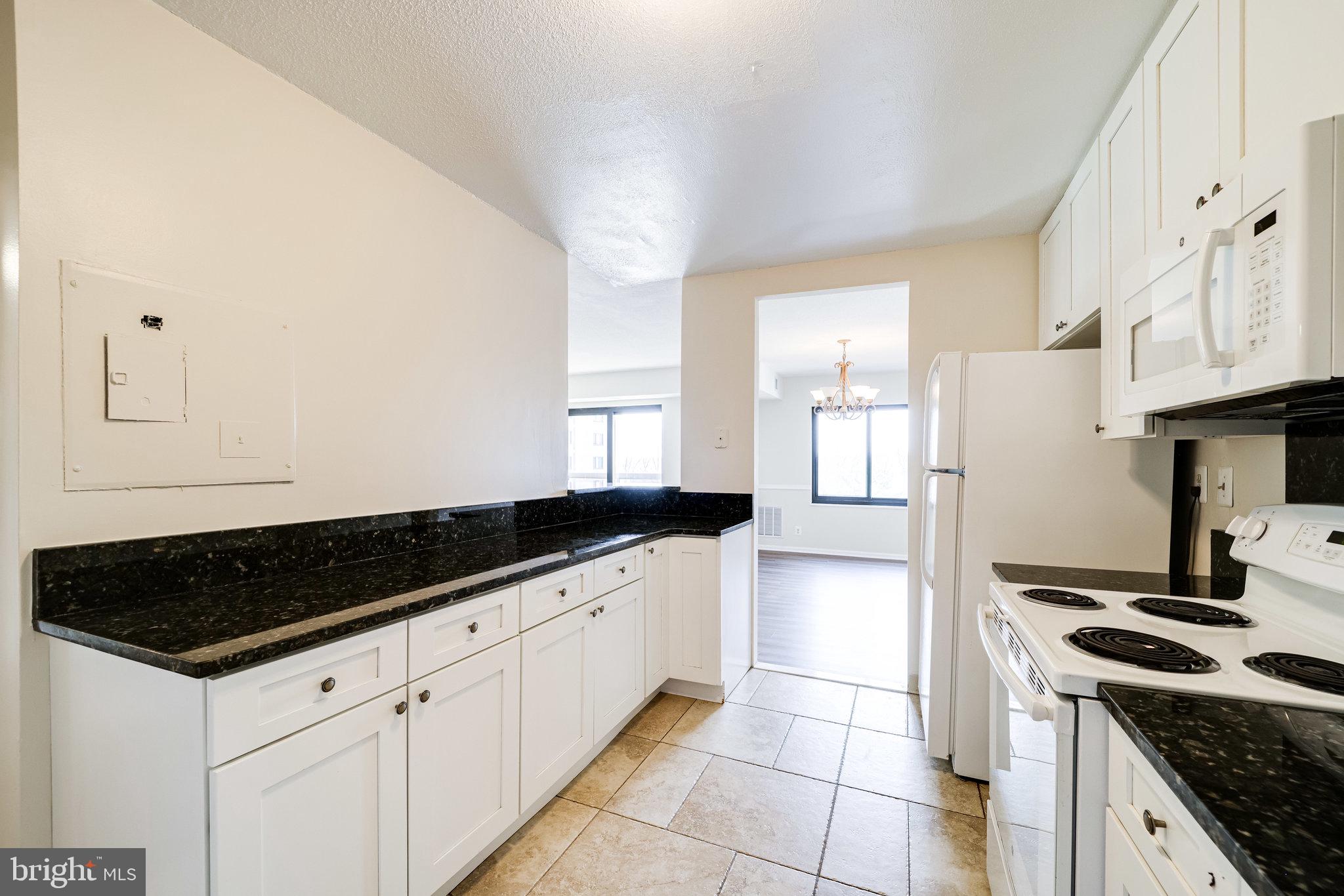 WATERGATE AT LANDMARK - Residential