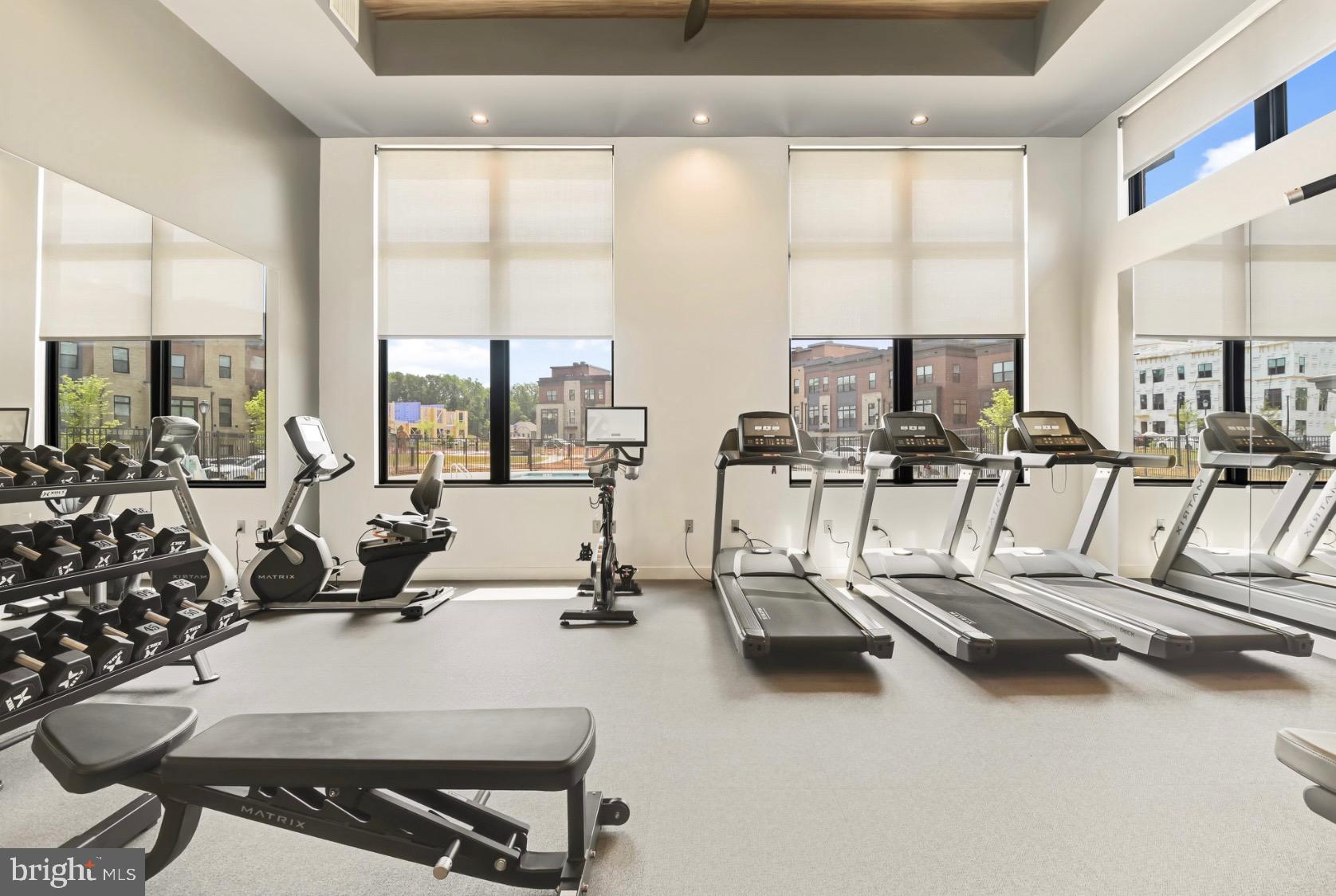 TOWER OAKS - Residential Lease