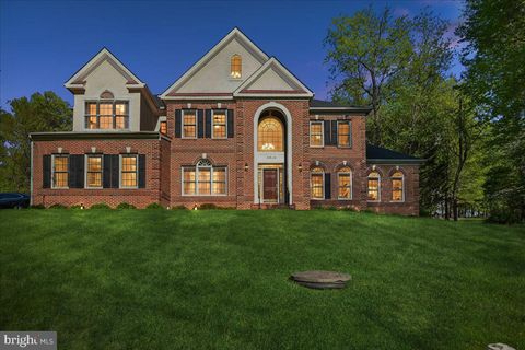 Photo of 2010 Drovers Lane, COOKSVILLE, MD 21723 (MLS # MDHW2067508)
