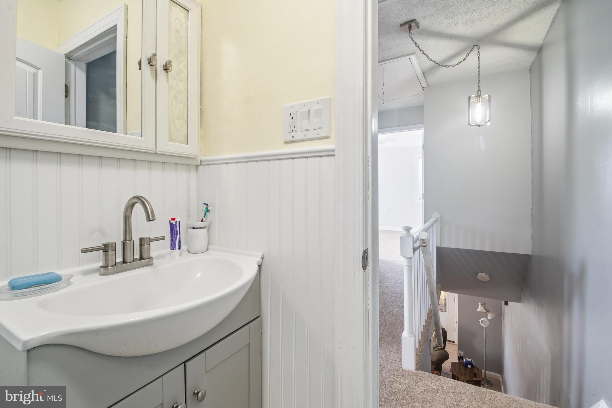 ESSEX/MIDDLESEX - Residential