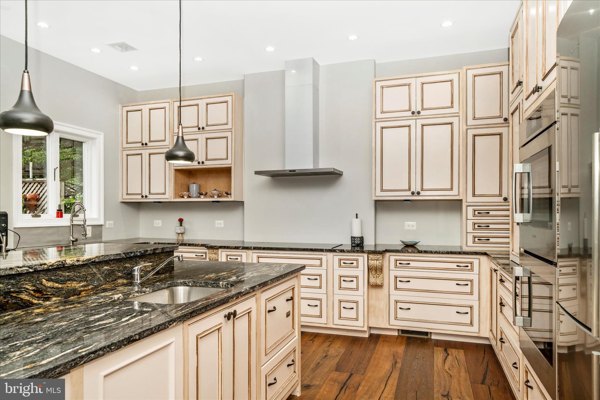 WILDWOOD MANOR - Residential