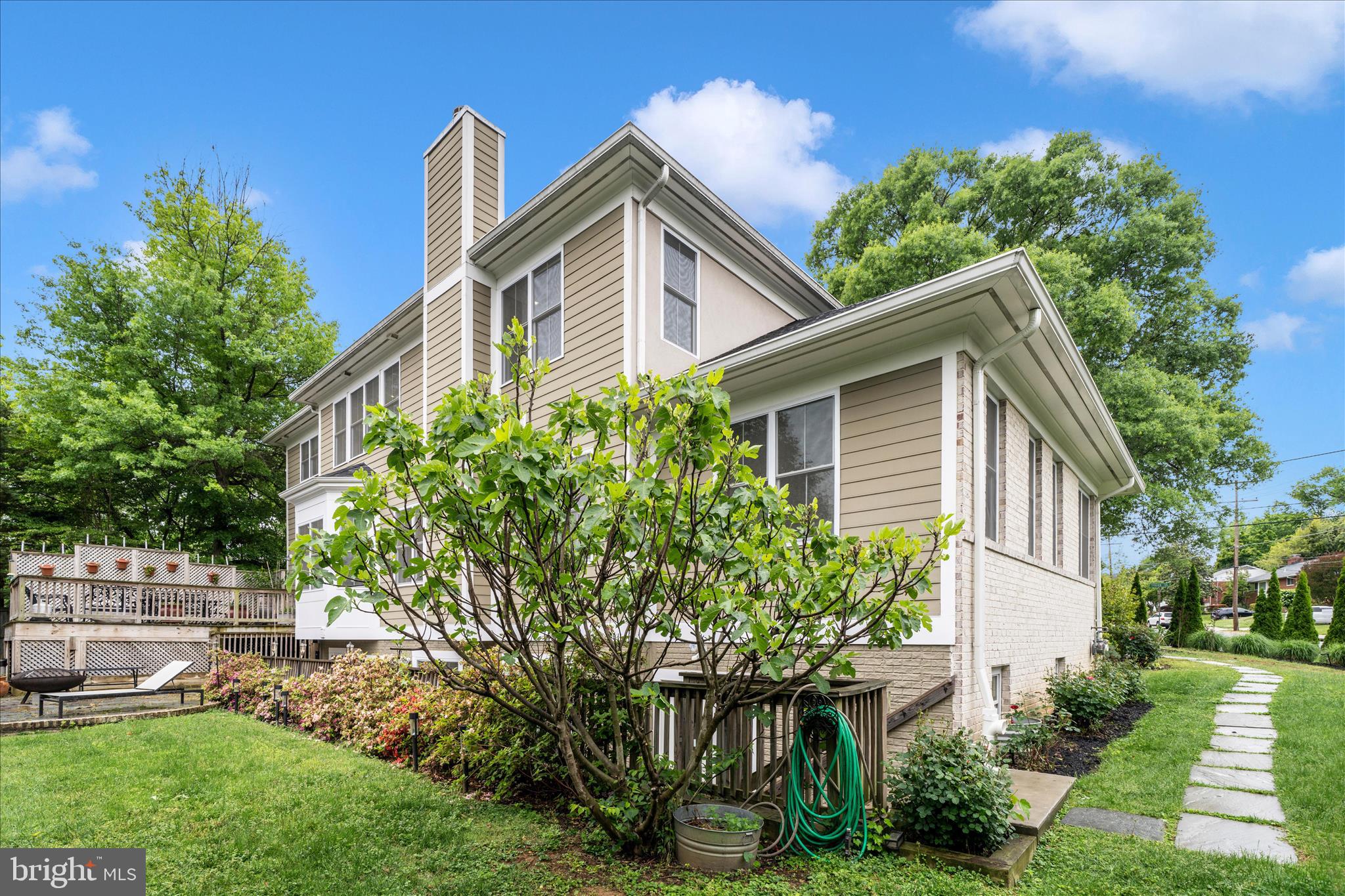 WILDWOOD MANOR - Residential