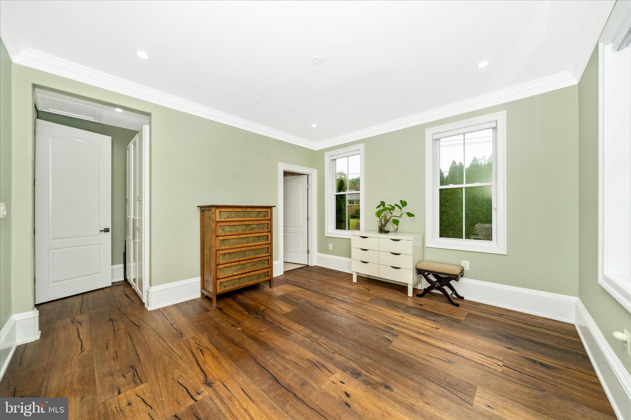 WILDWOOD MANOR - Residential