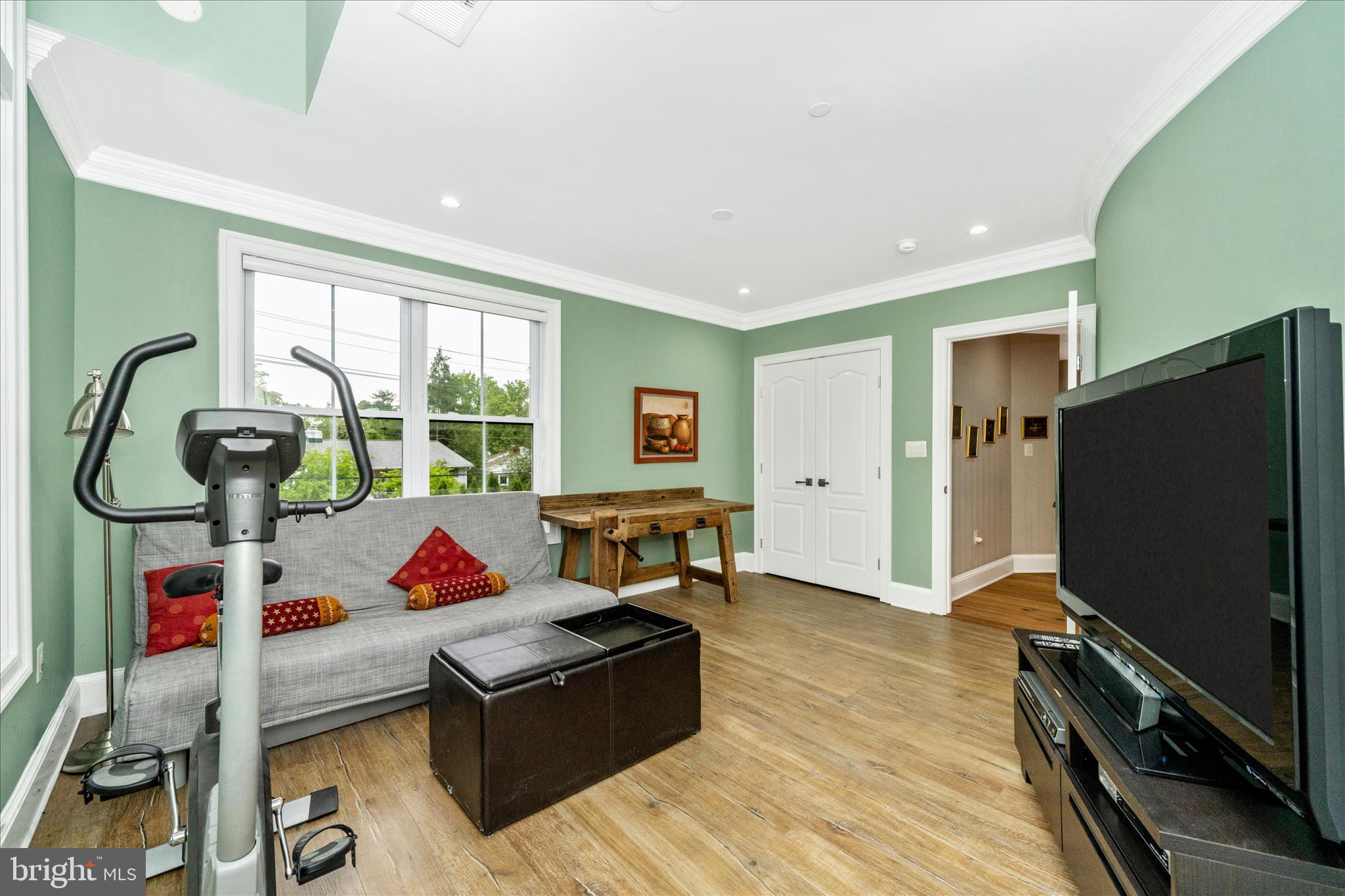 WILDWOOD MANOR - Residential