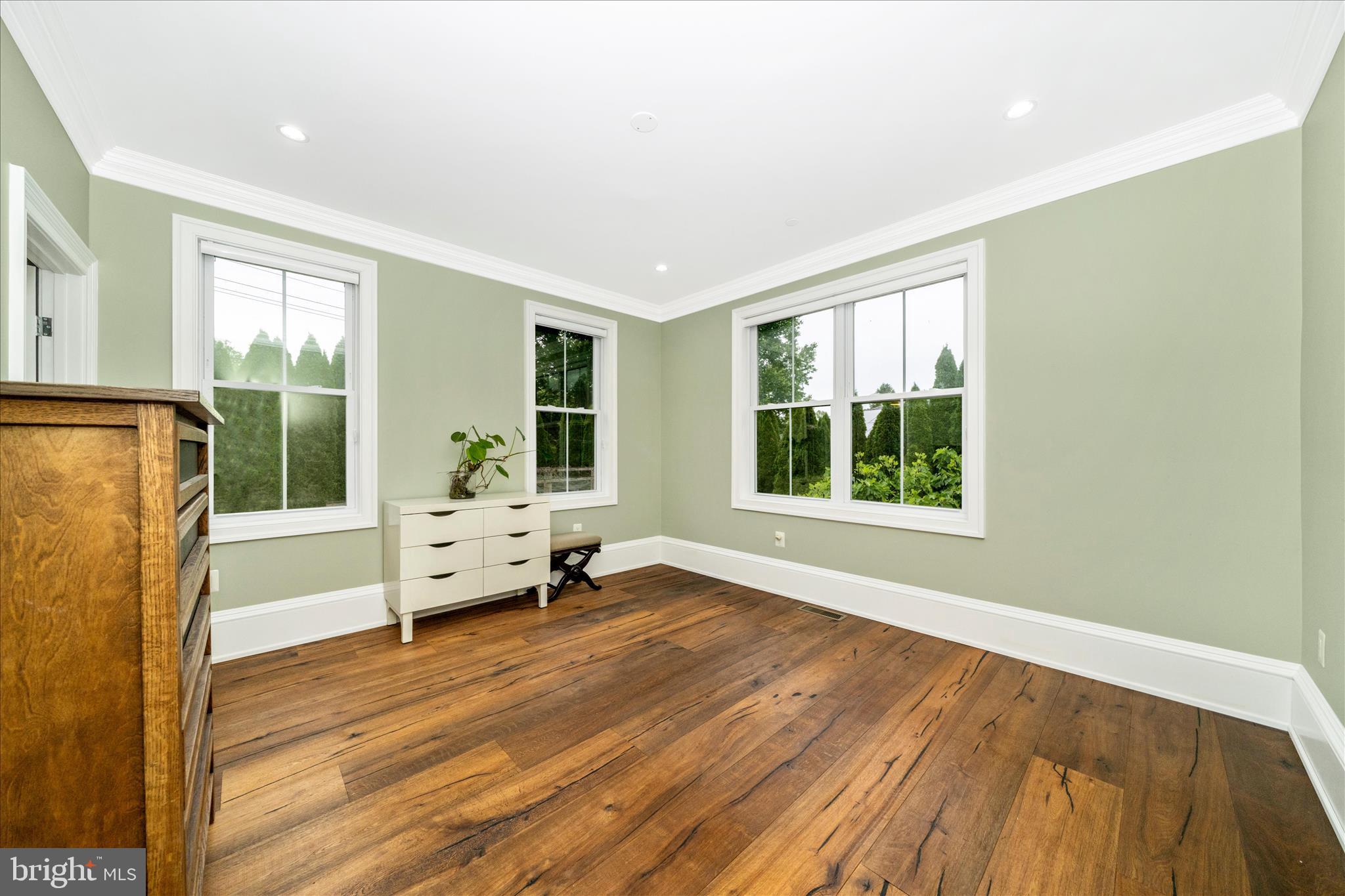 WILDWOOD MANOR - Residential