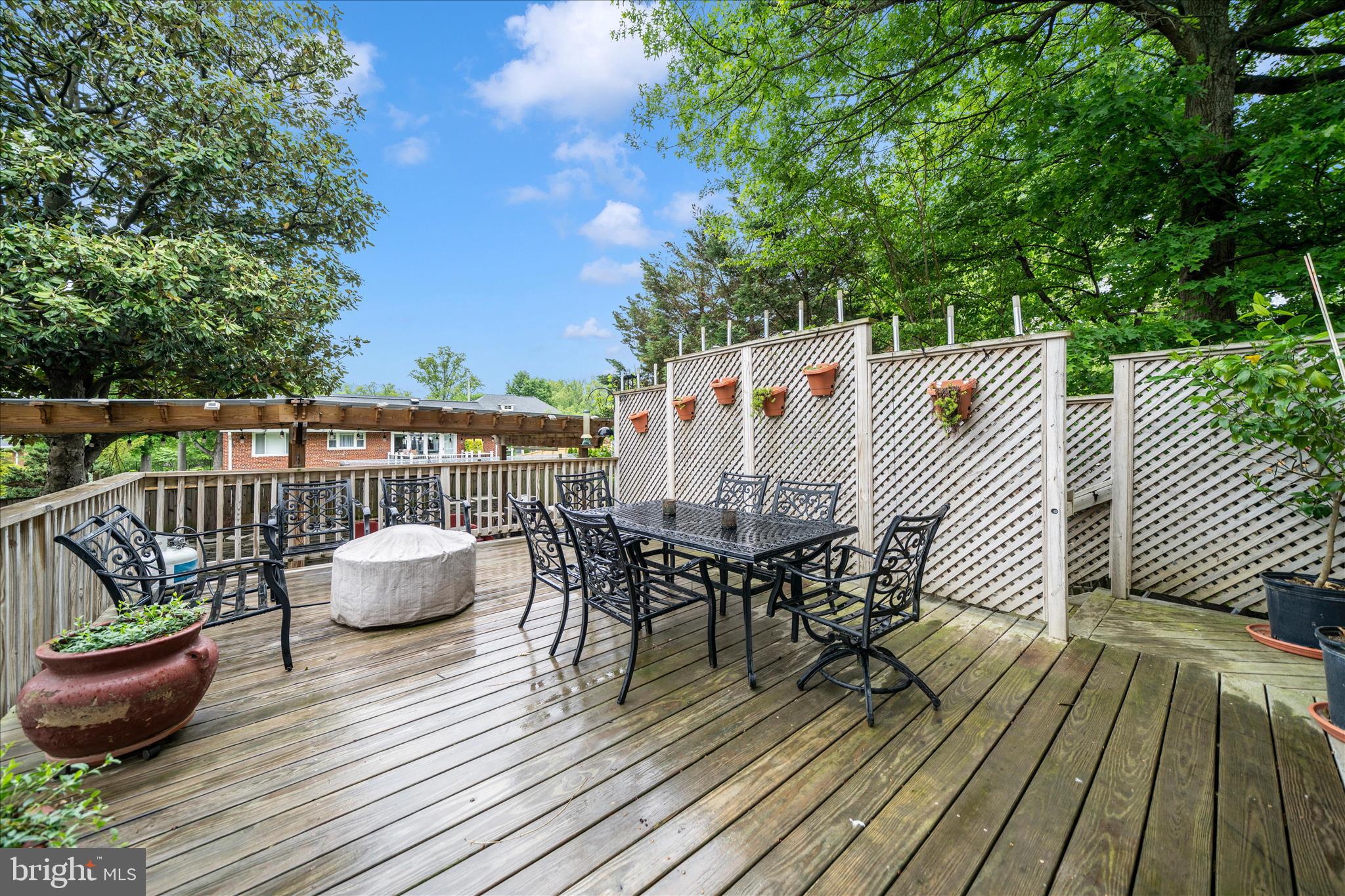 WILDWOOD MANOR - Residential
